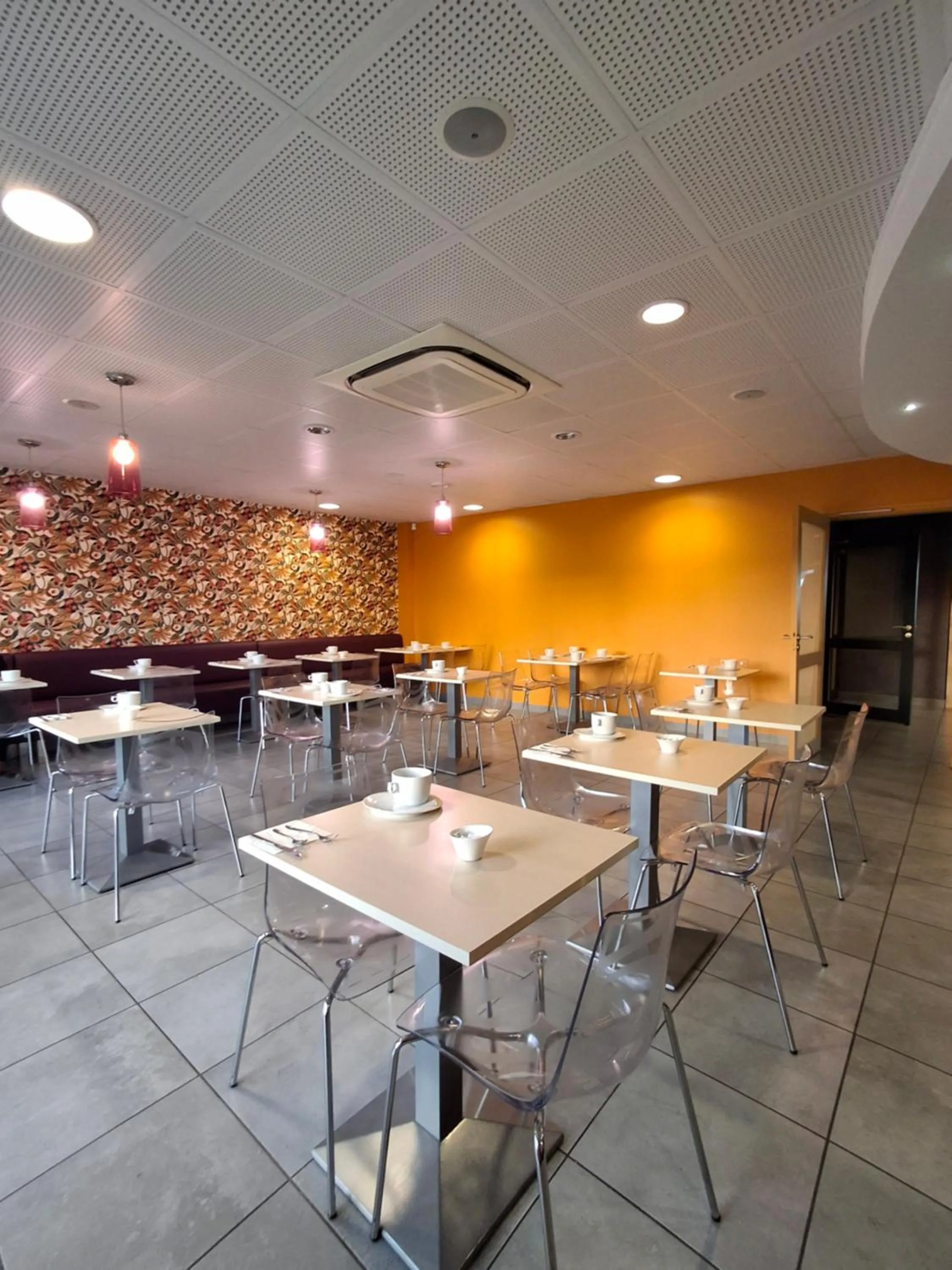 Brit Hotel Vannes - Theix Golfe du Morbihan