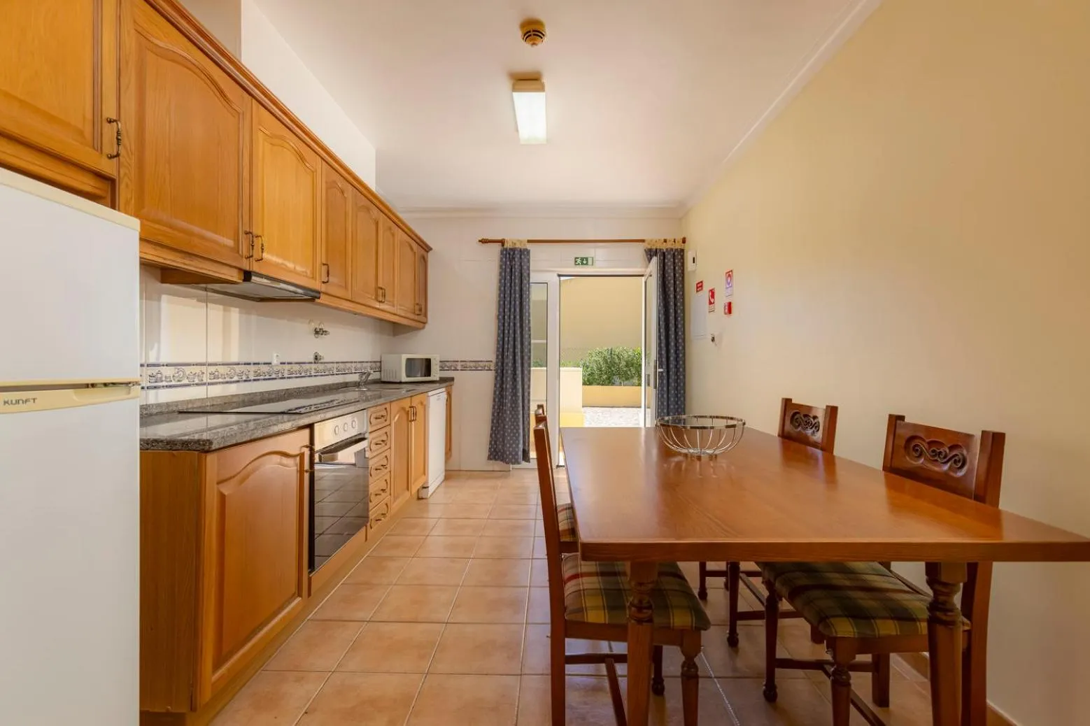 Kitchen or kitchenette in Villas Barrocal