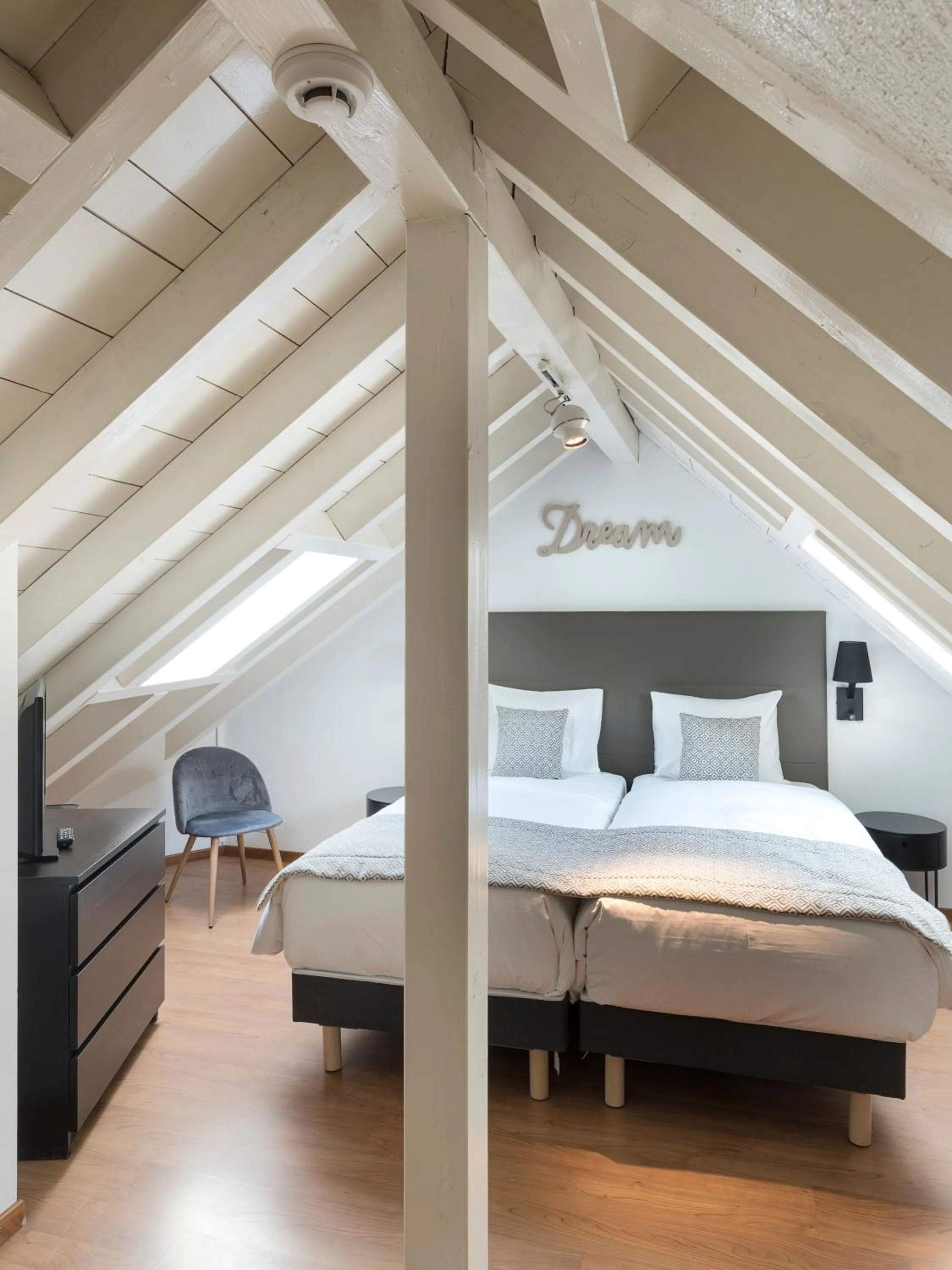 Photo of the whole room, Bed in L'Hôtel by Hostellerie du Château