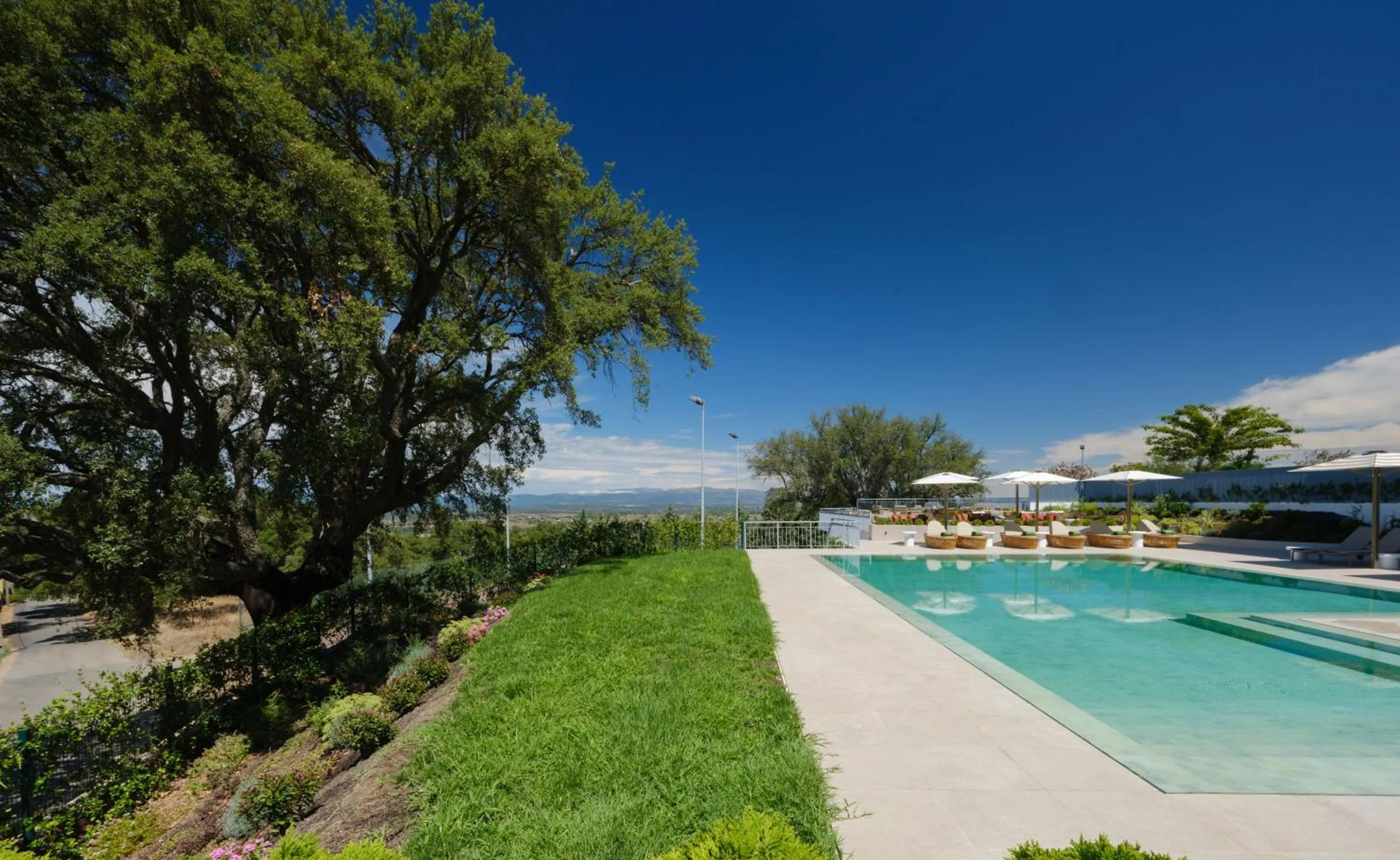 Swimming pool in Meliá Castelo Branco