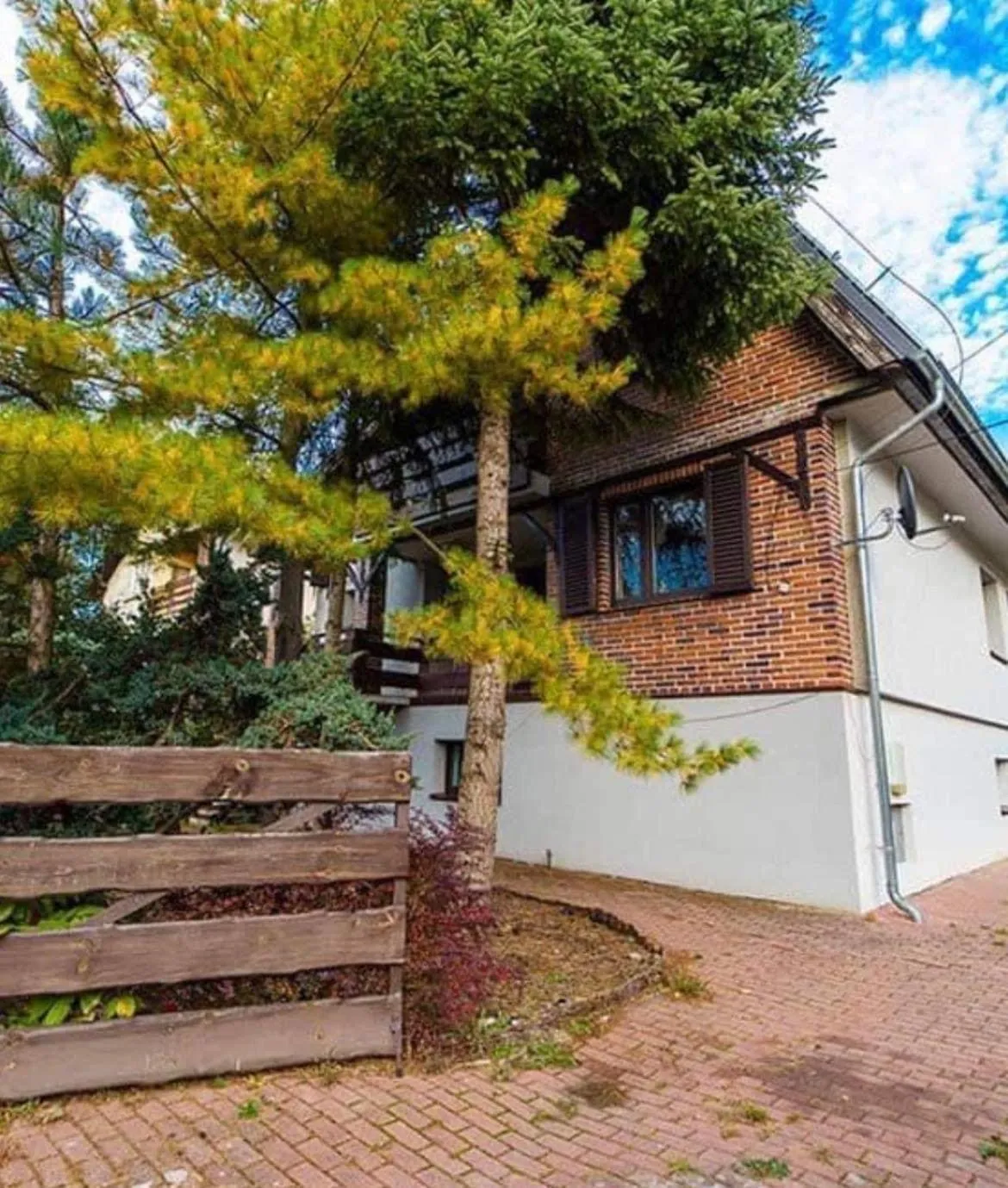Property building in "Miło.Tu" Pokoje Gościnne