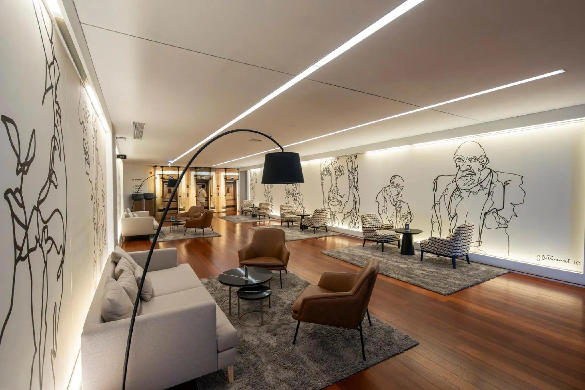 Property building in Holiday Inn Porto Gaia by IHG