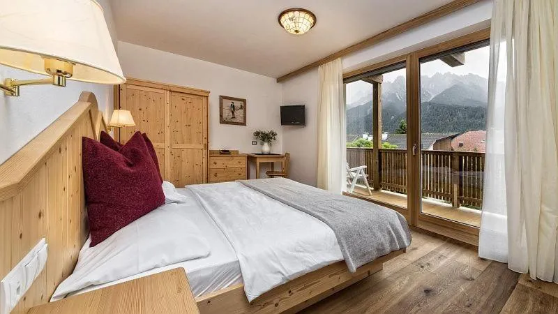 Shower, Bed in Hotel Moritz
