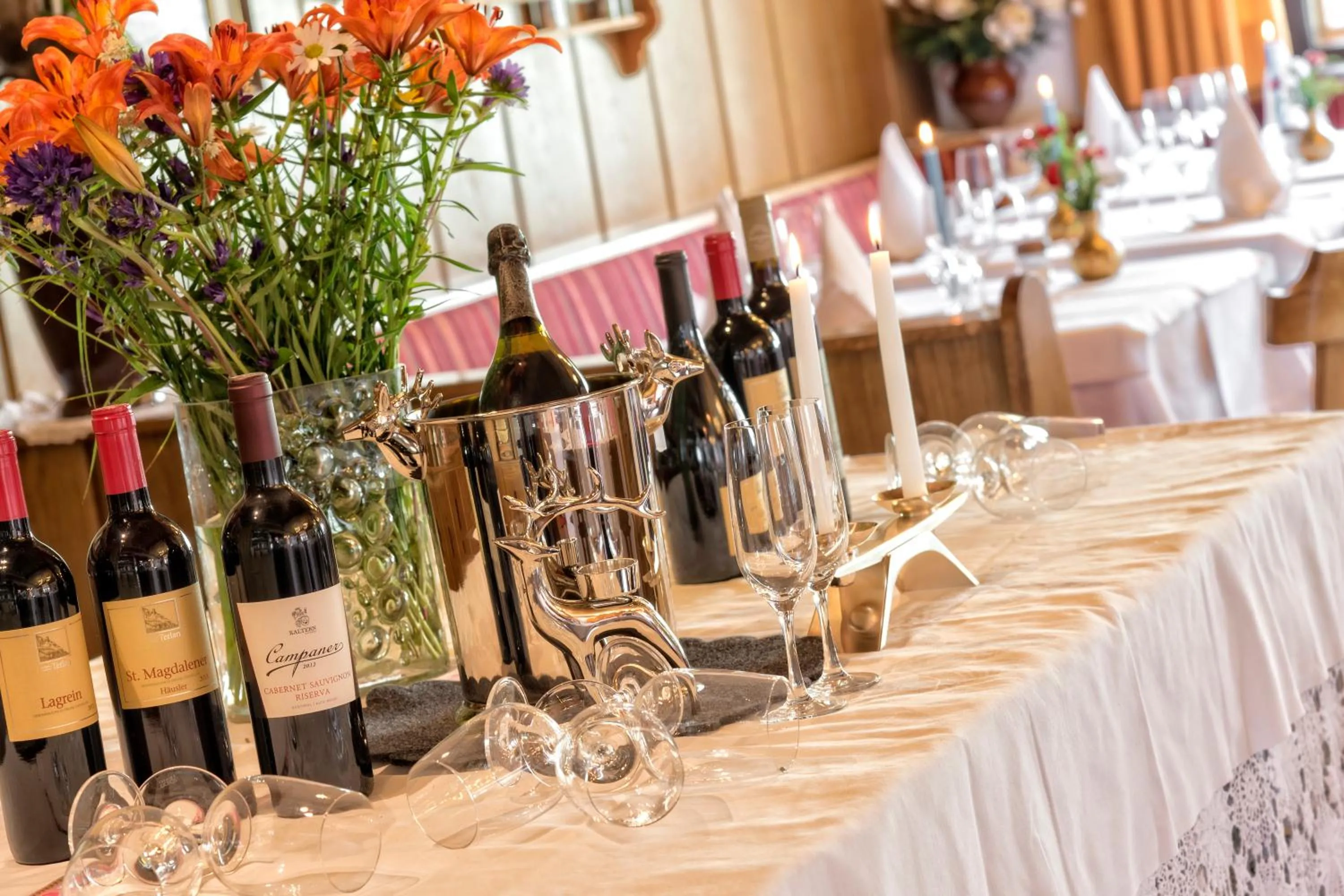 Restaurant/places to eat in Hotel Moritz
