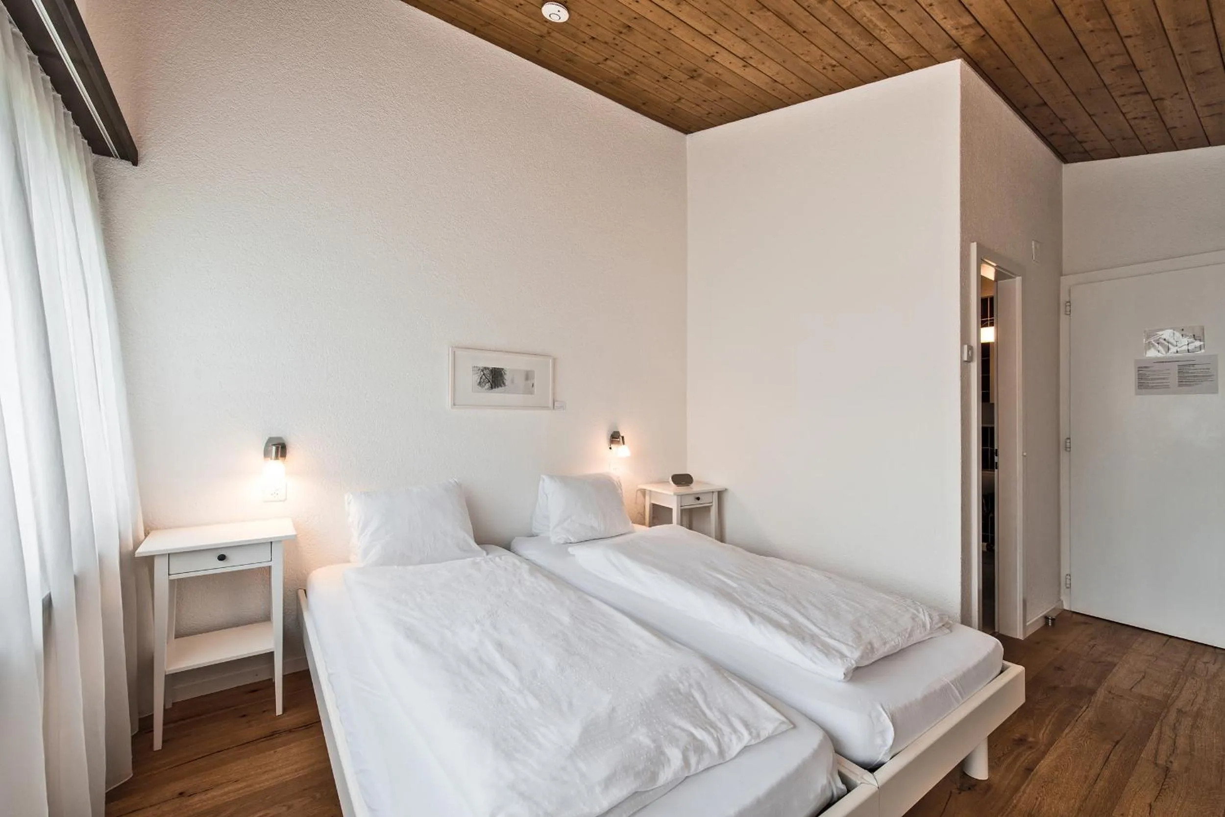 Bedroom, Bed in Hotel Restaurant Chesa