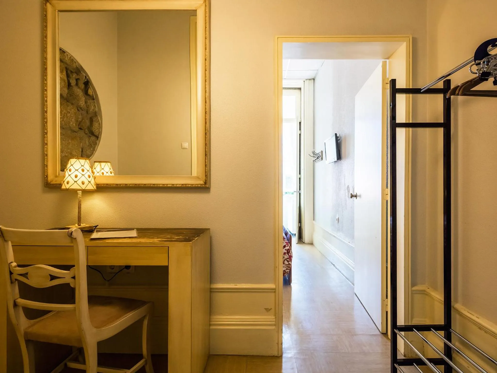 Decorative detail in Pedra Iberica