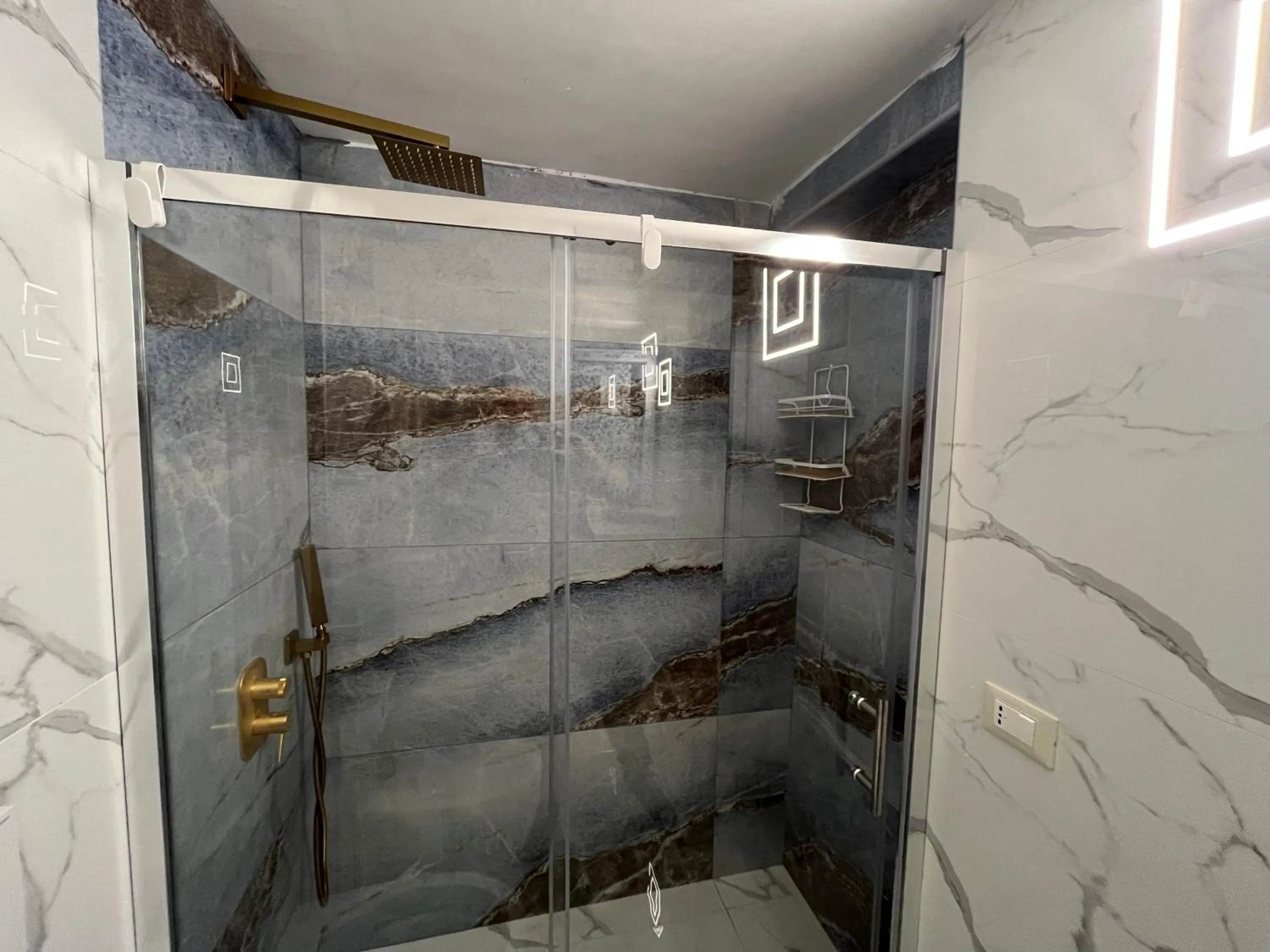 Shower in B&b Cityfair