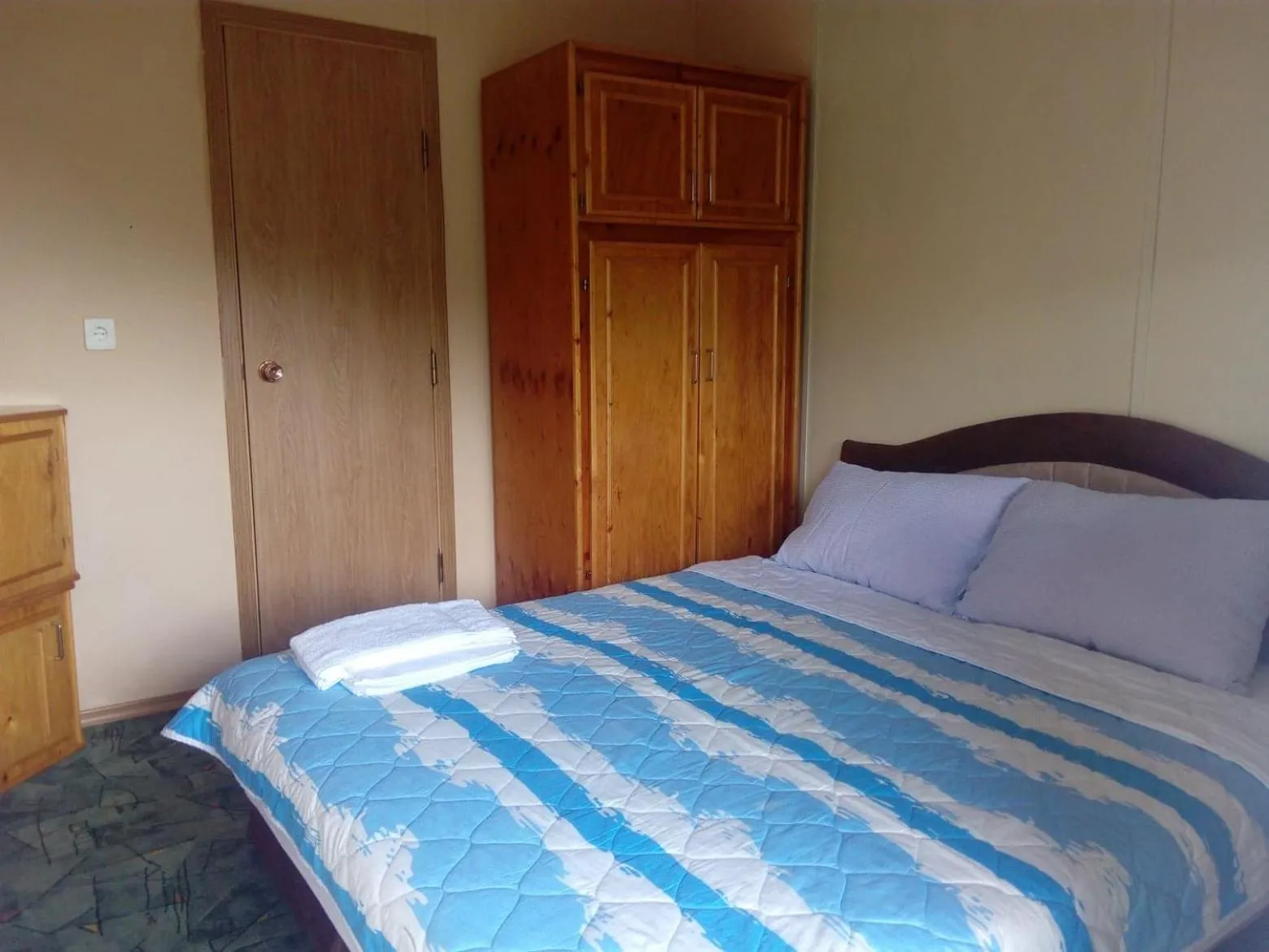 Bed in Sunny Paradise