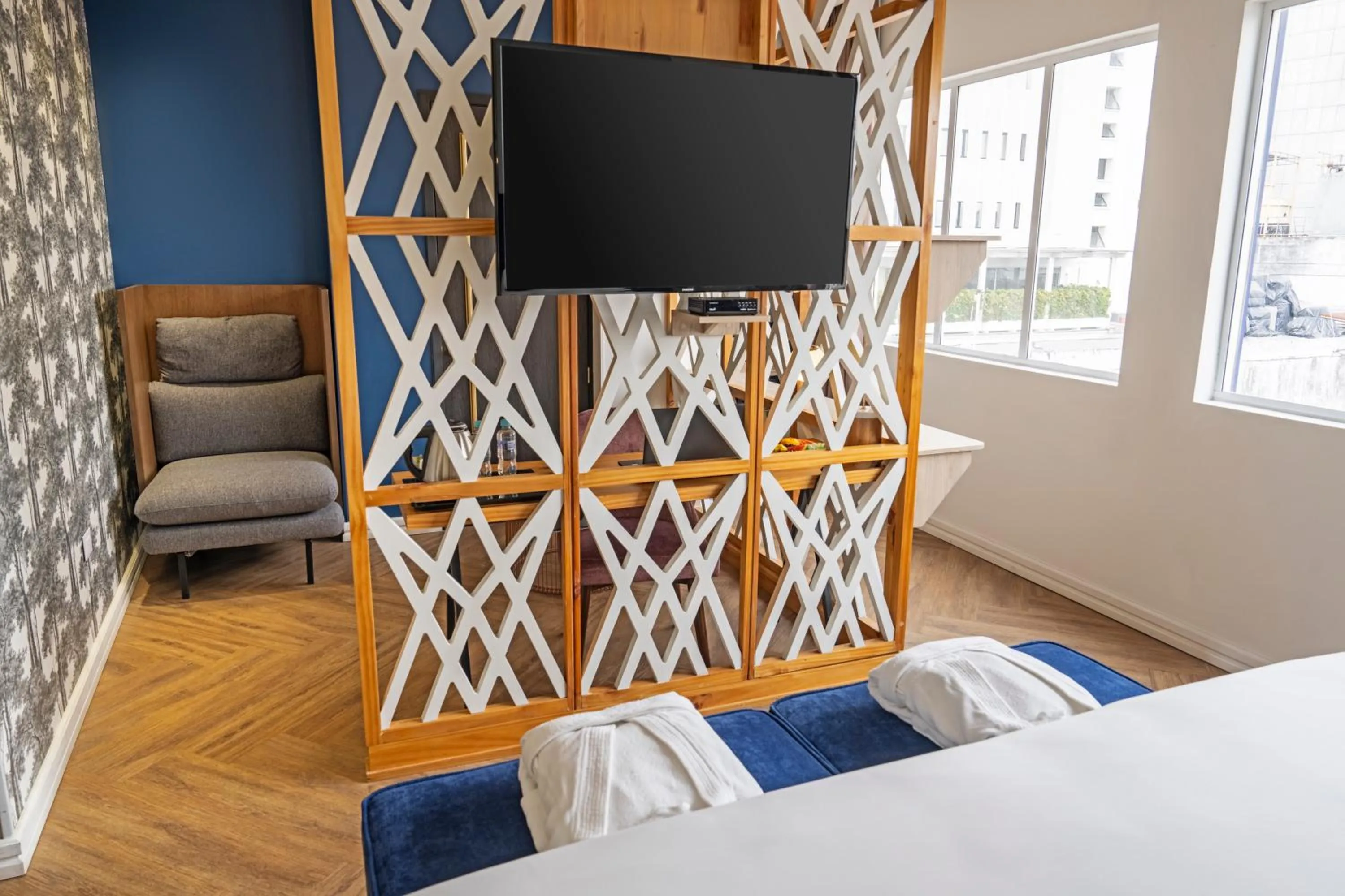 Bed in Faranda Collection Cali, a member of Radisson Individuals