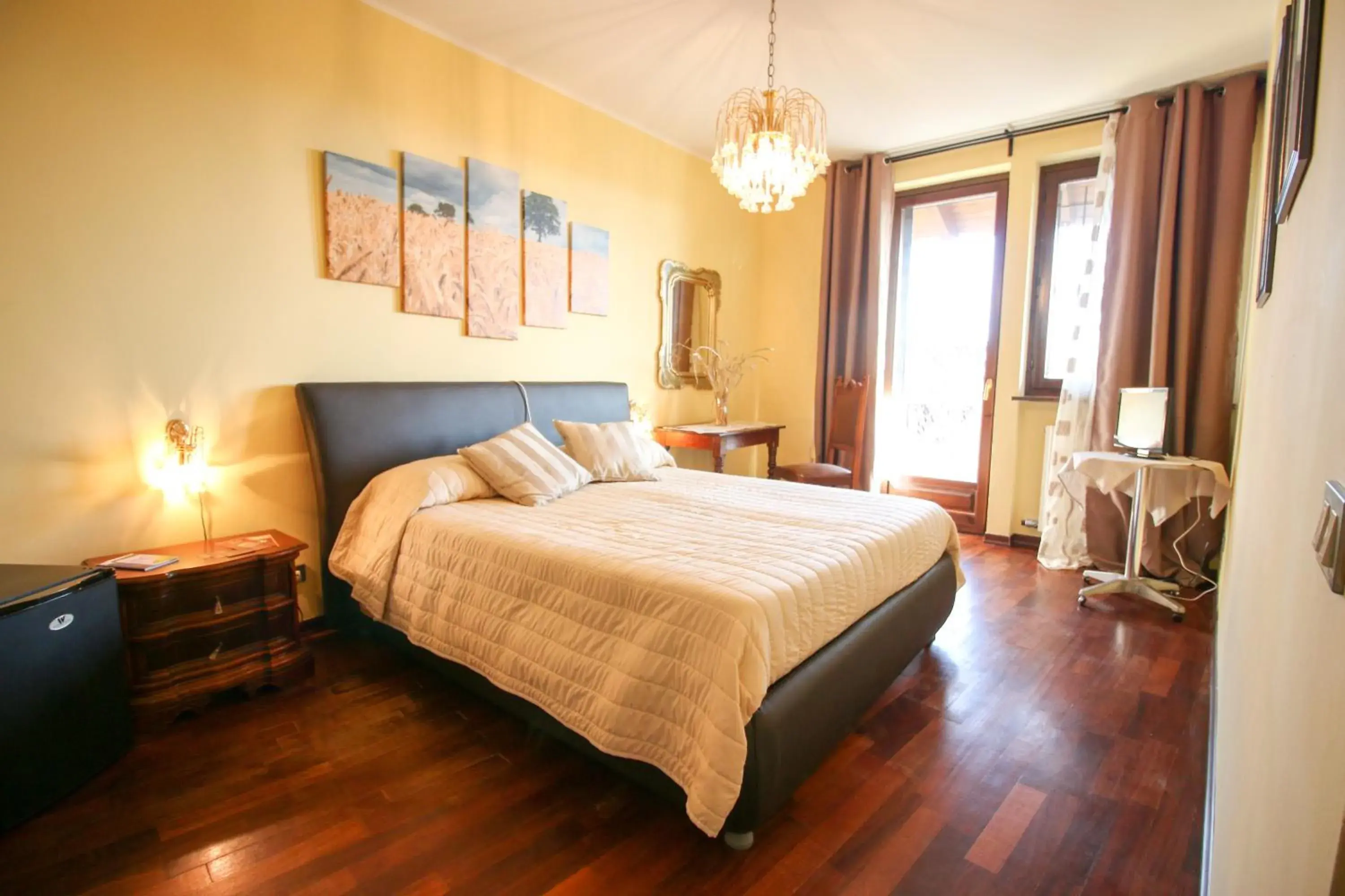 Junior Suite in Spighe Paglia e Girasole Junior Suite in Spighe Paglia e Girasole