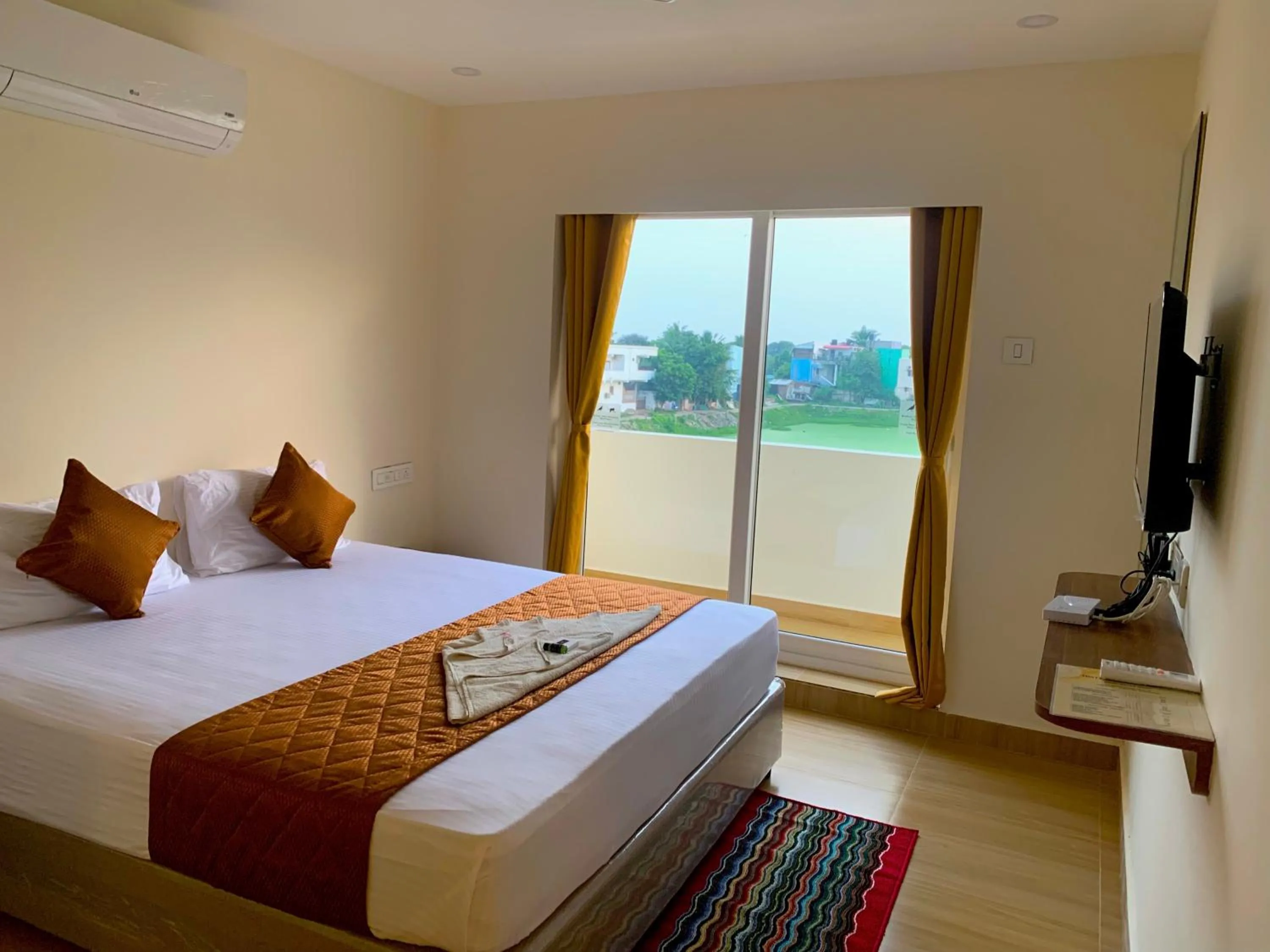 Bed in Hotel Ramakrishna