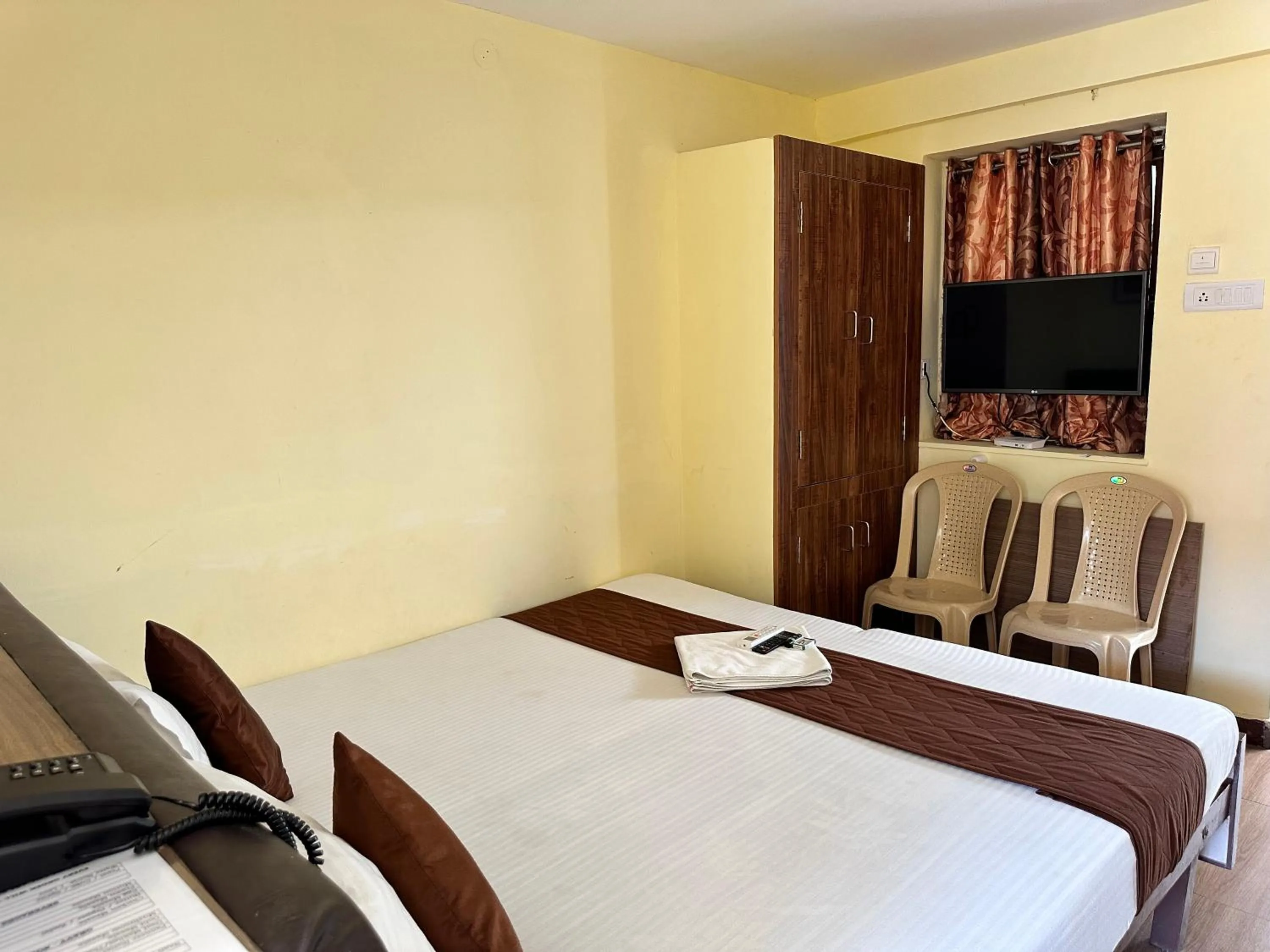 Bed in Hotel Ramakrishna