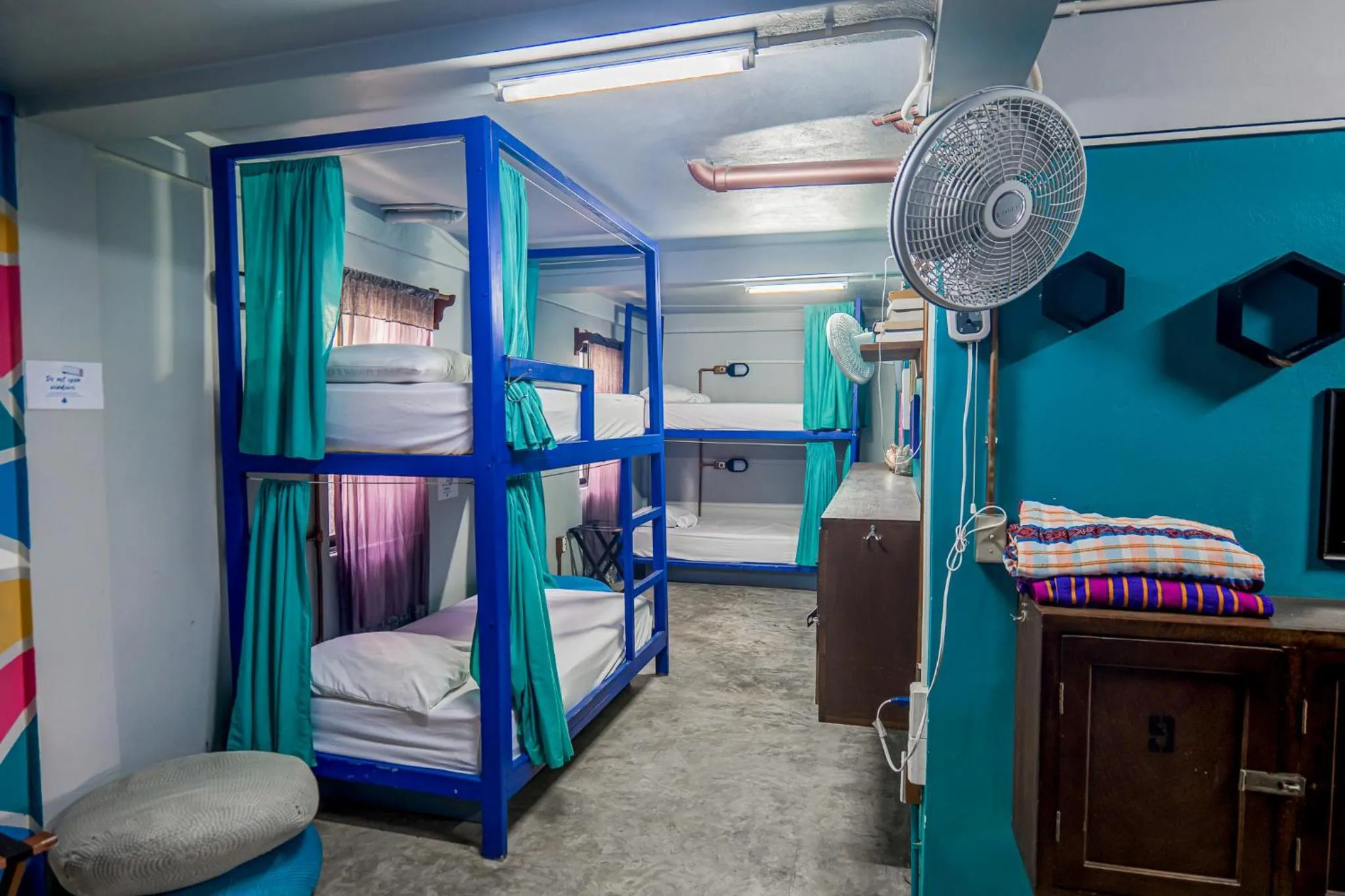 bunk bed, Bed in Drift Inn San Pedro