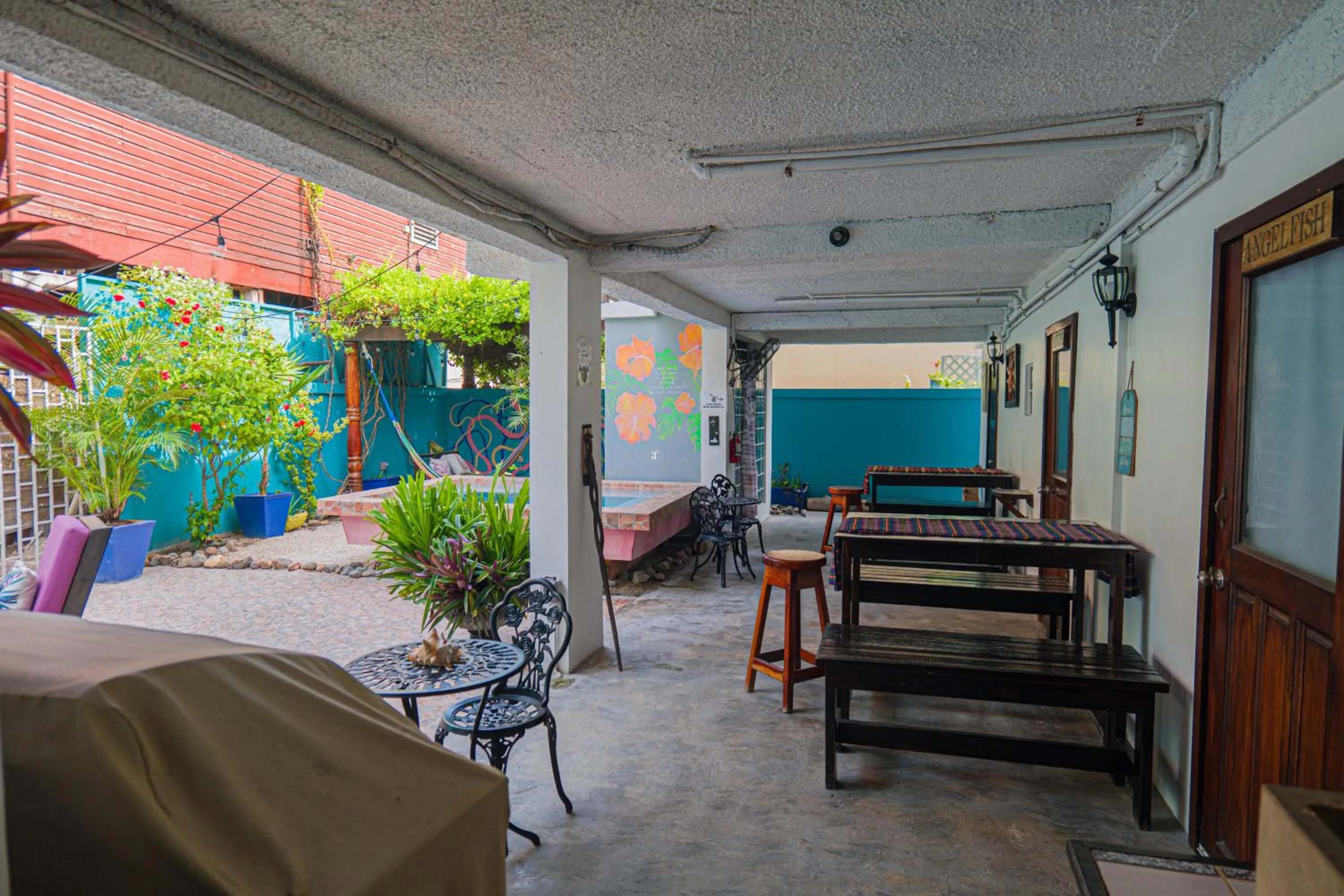 kitchen in Drift Inn San Pedro