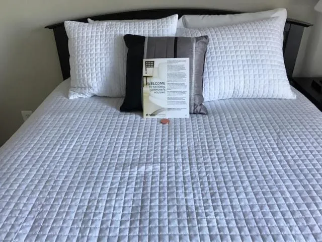 Bed in National at Courthouse