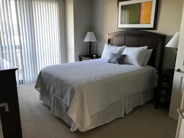 Bed in National at Courthouse