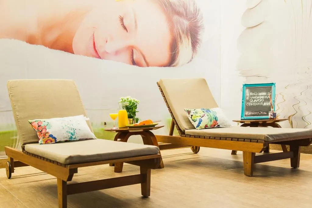 Seating area in Novotel Porto Alegre Airport