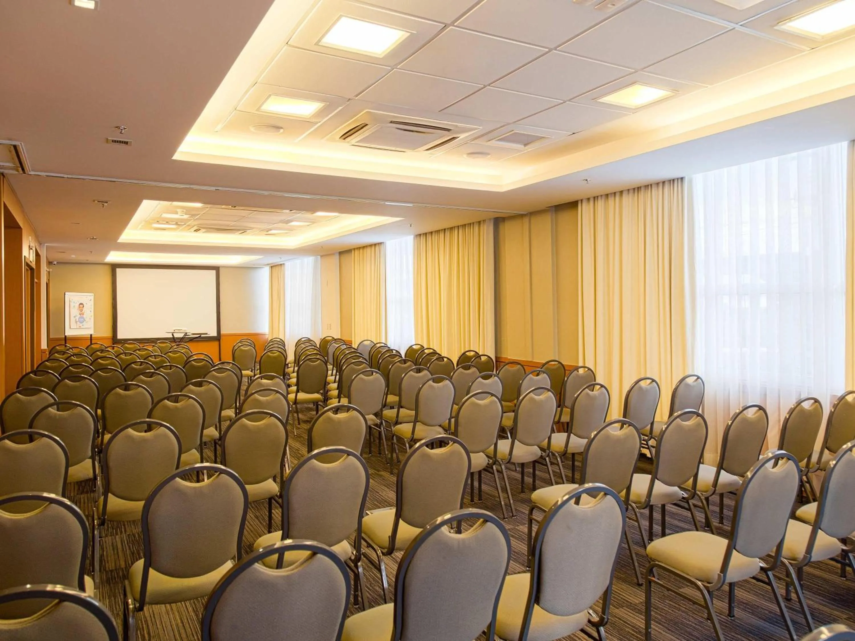 Meeting/conference room in Novotel Porto Alegre Airport