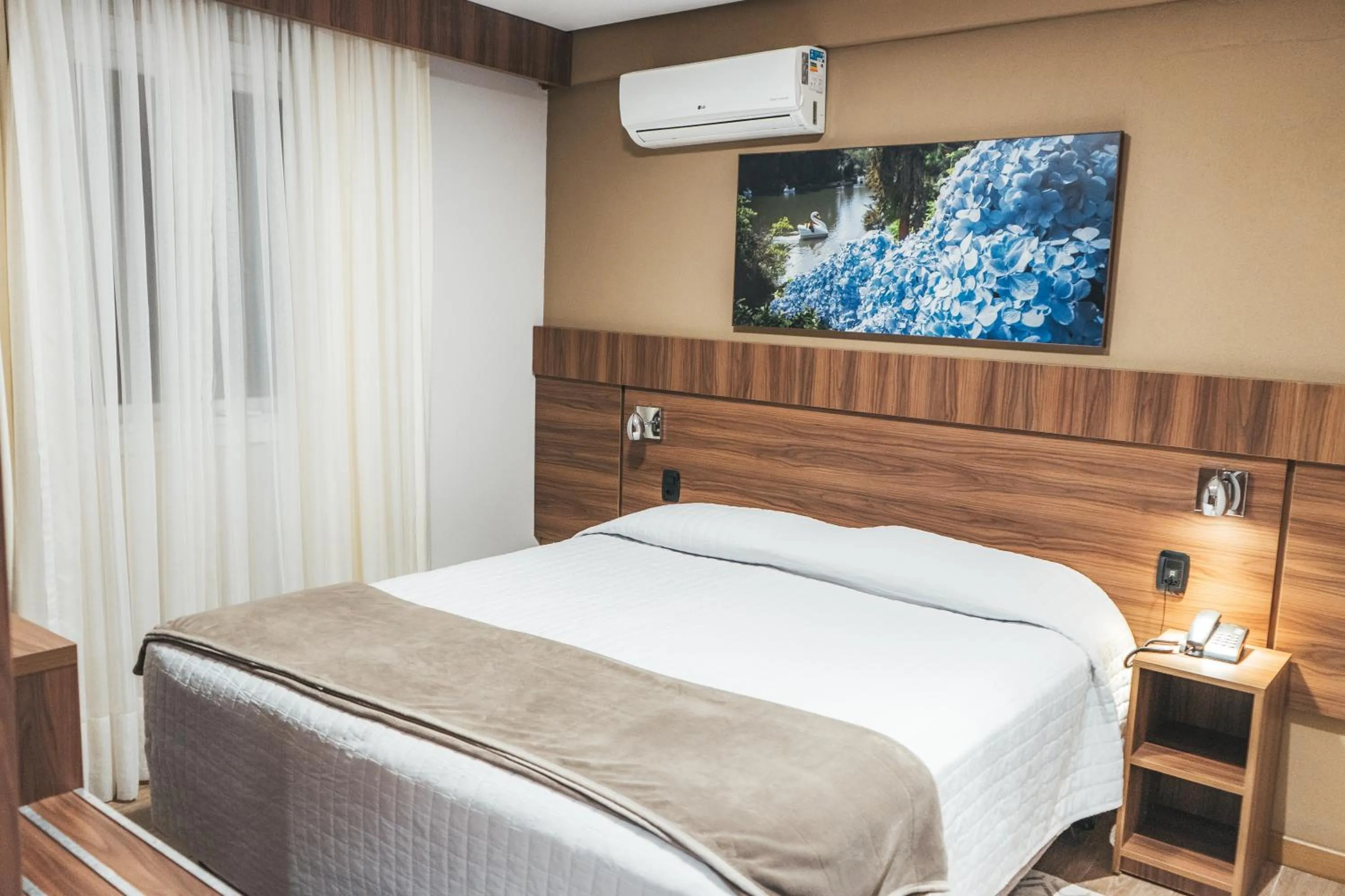 Bedroom, Bed in Hotel Fioreze Centro