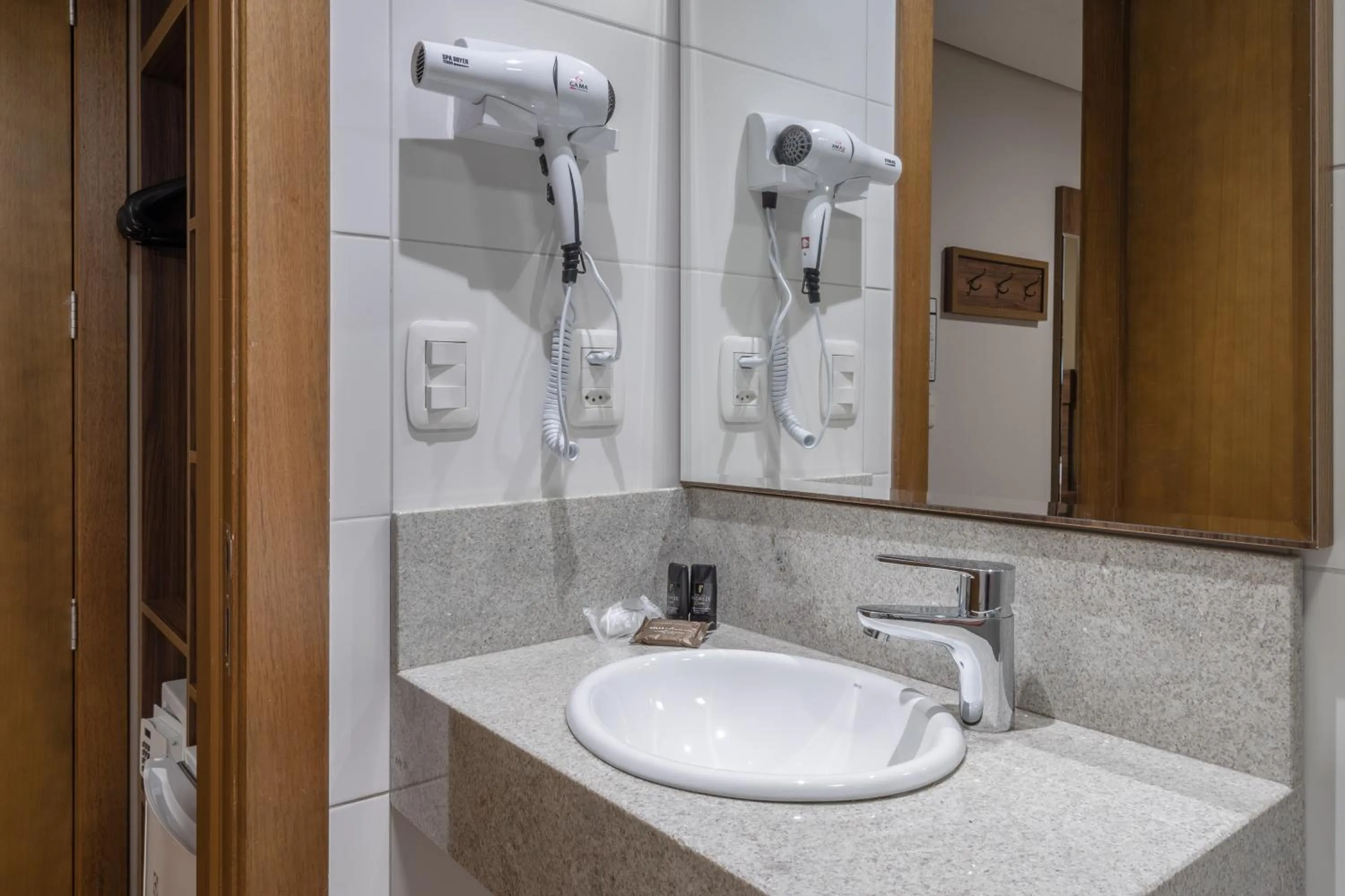 Bathroom in Hotel Fioreze Centro