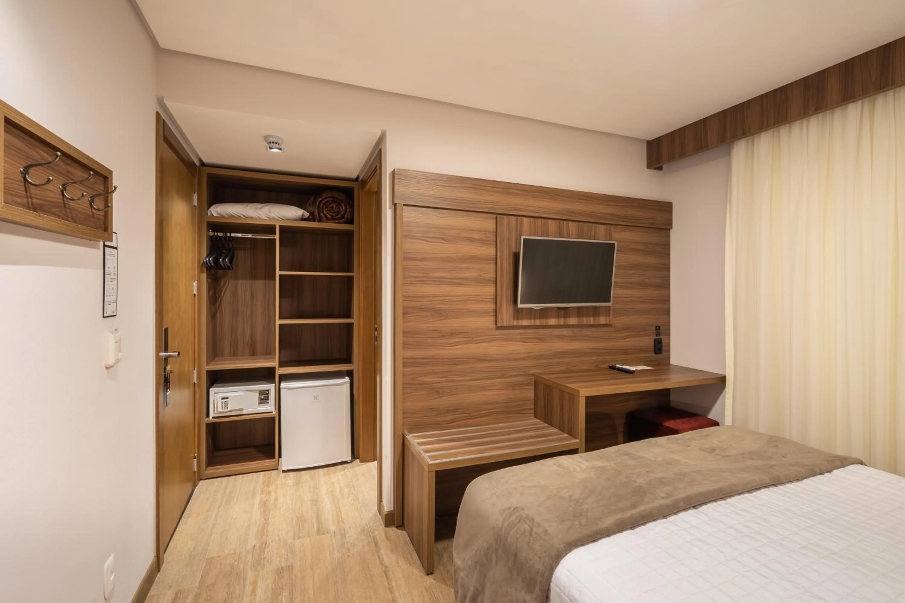 Photo of the whole room, Bed in Hotel Fioreze Centro