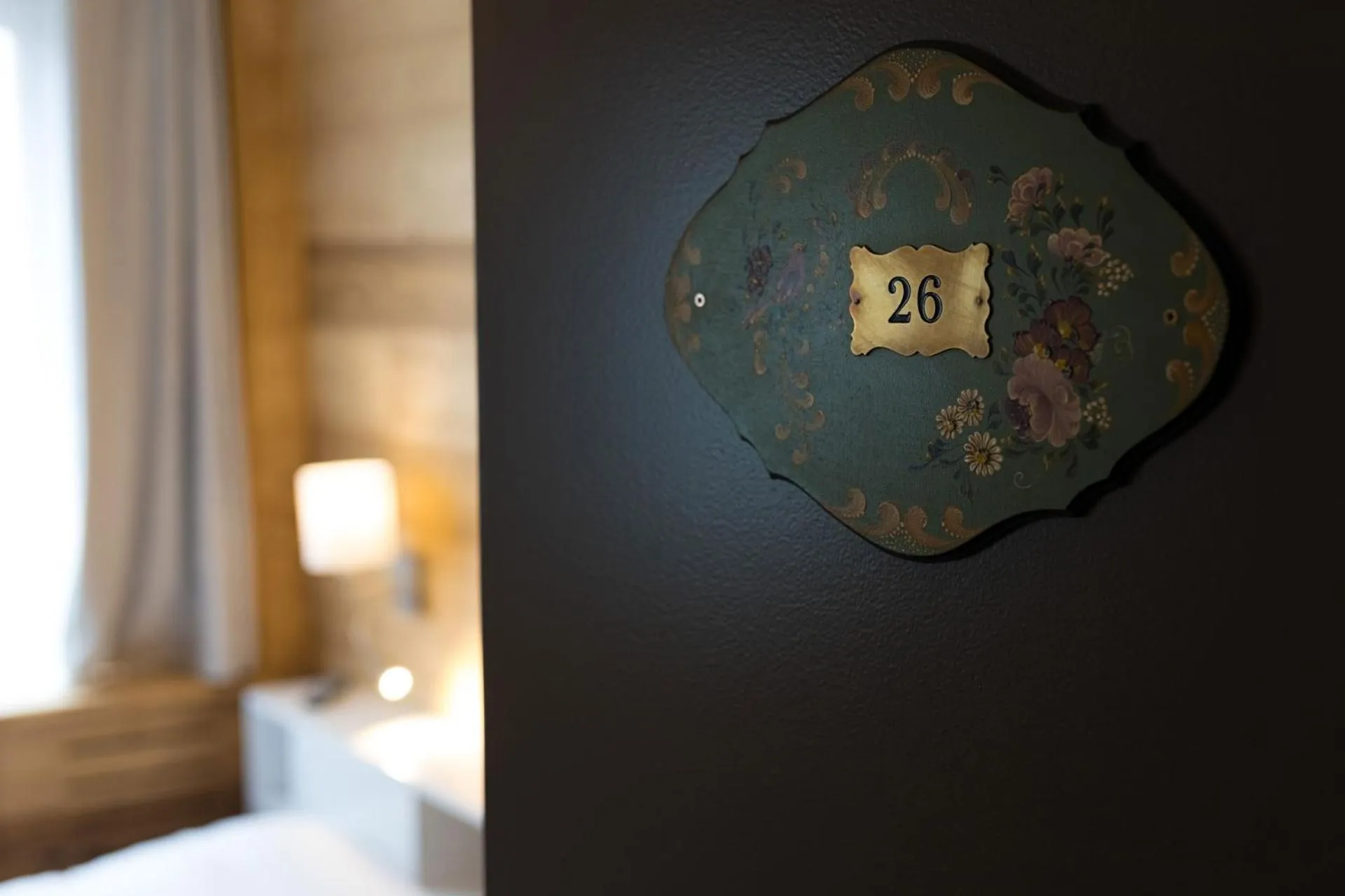 Decorative detail, Bed in Hôtel Restaurant l'Aubergade