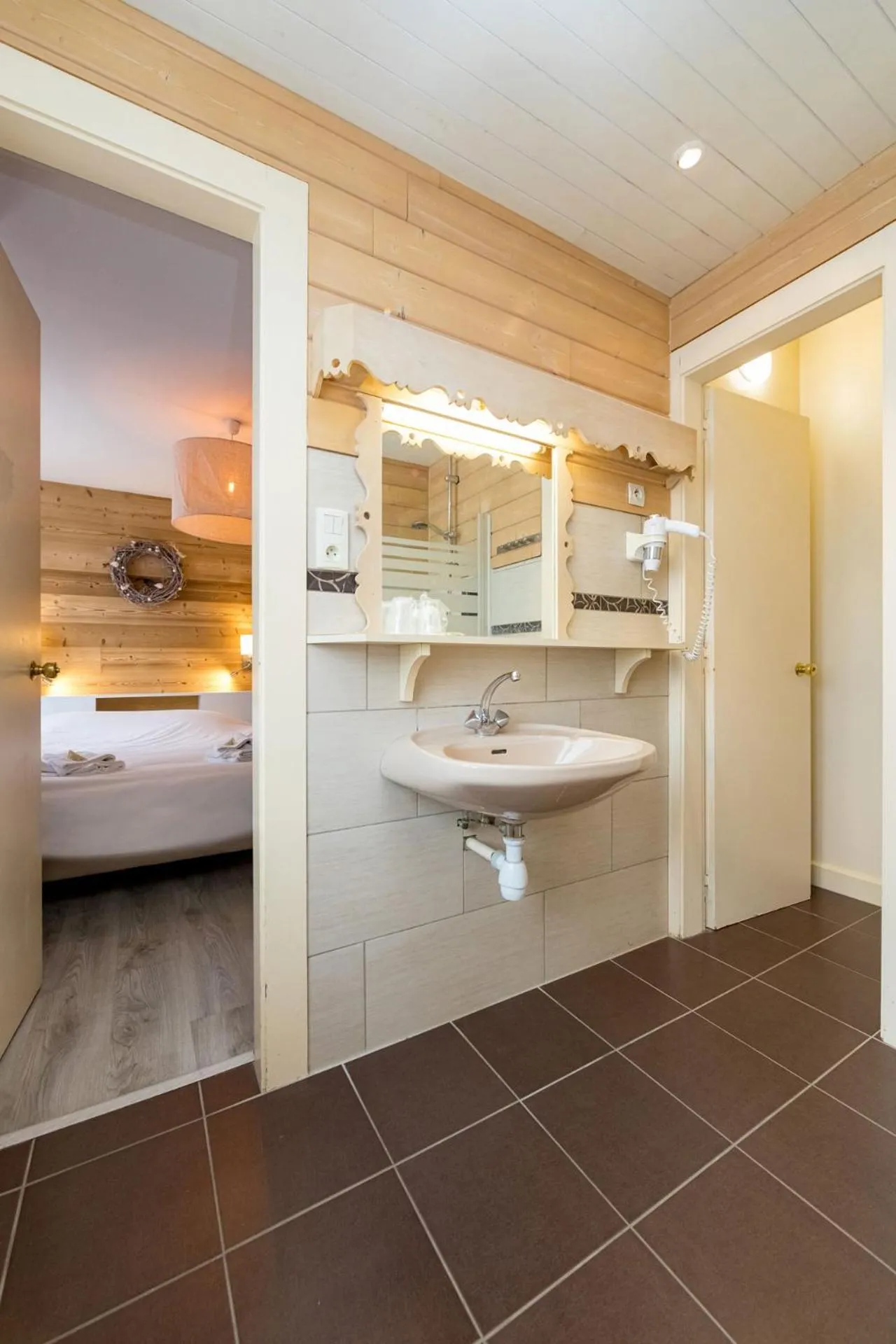 Bathroom in Hôtel Restaurant l'Aubergade