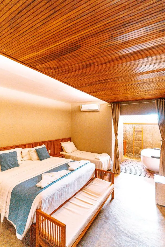 Bed in Hotel Casa do Mar