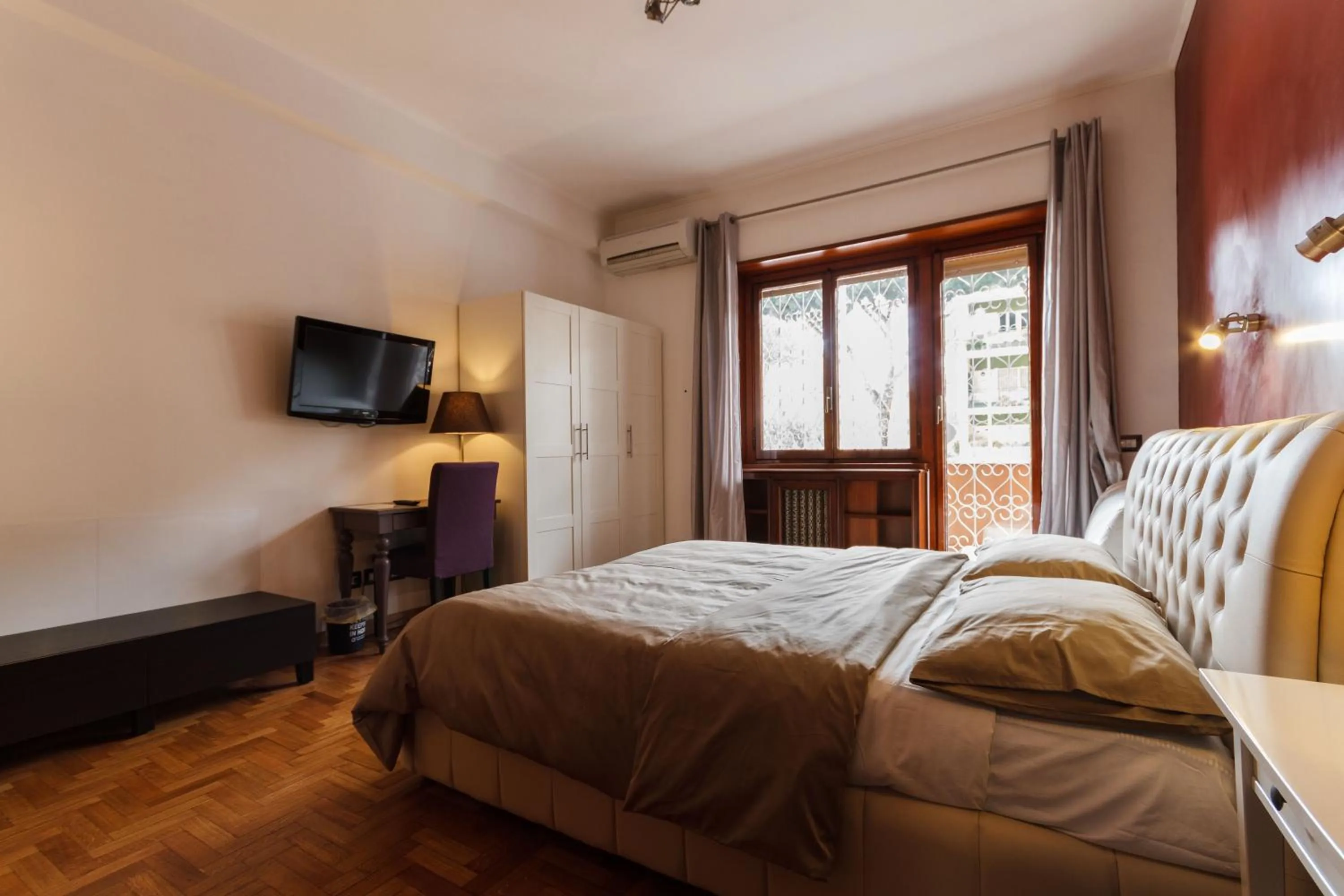 Bedroom, Bed in L'Angolo Cortese