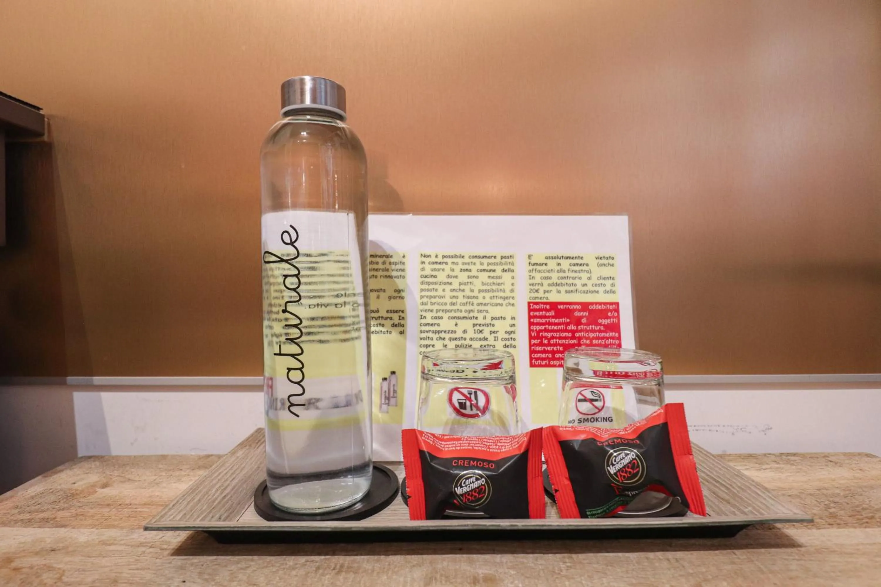 Text overlay in L'Angolo Cortese