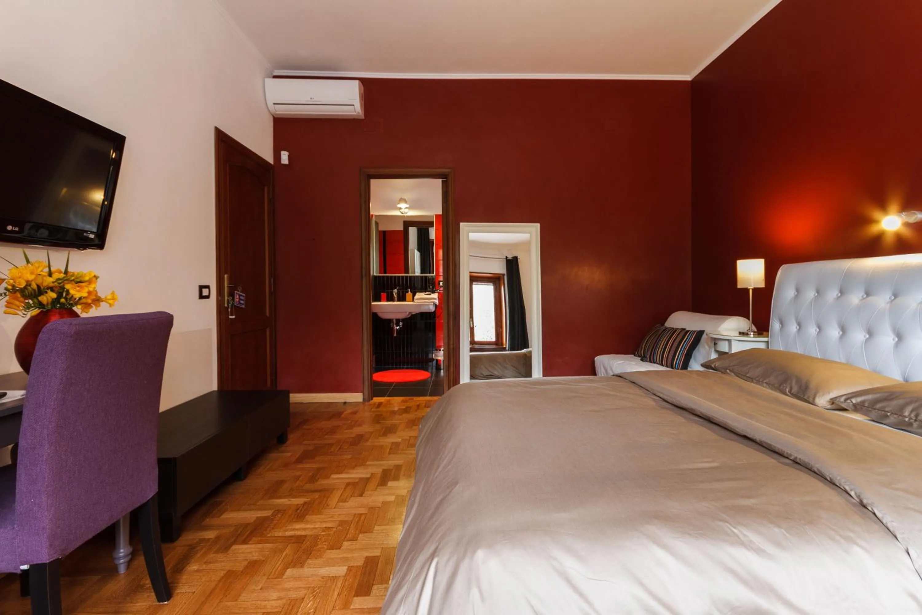 Bedroom, Bed in L'Angolo Cortese