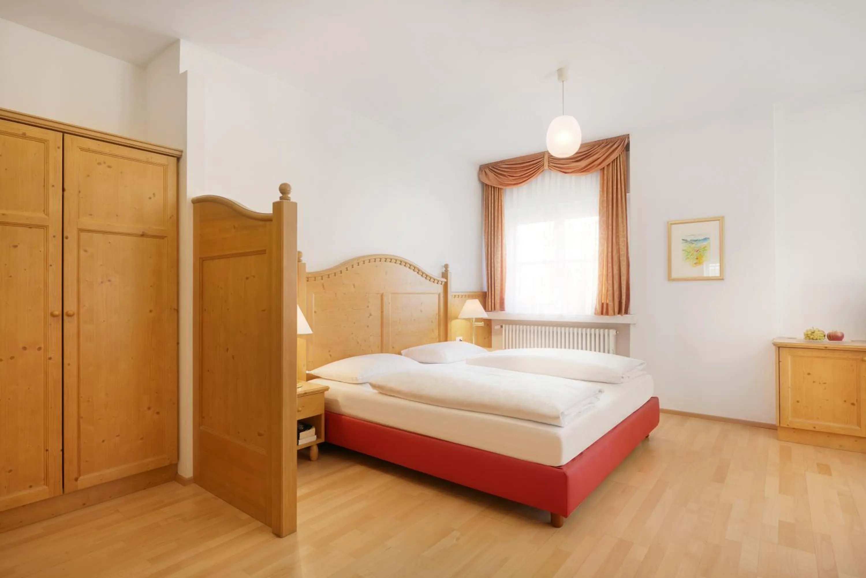 Bedroom, Bed in Parkhotel Post