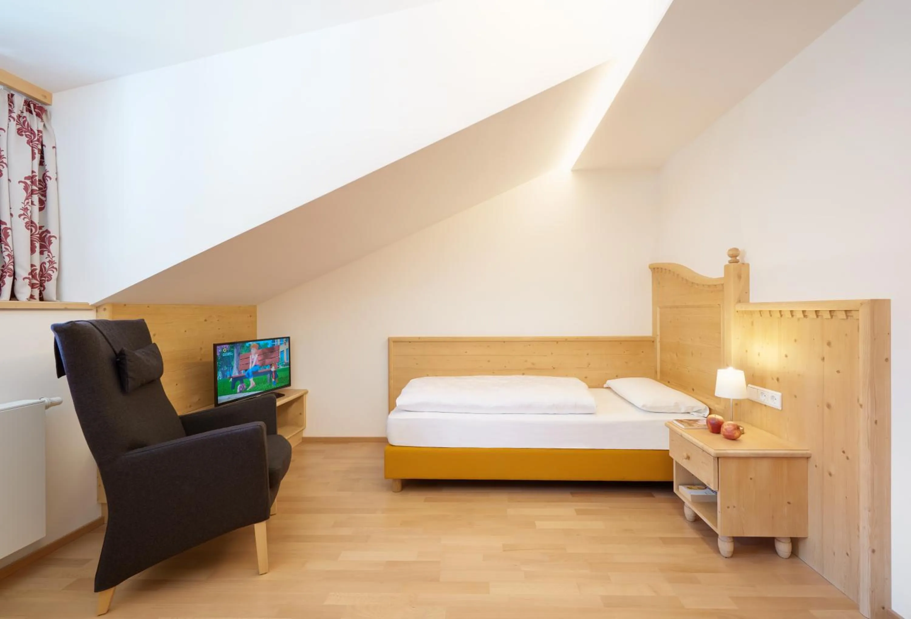 Bed in Parkhotel Post