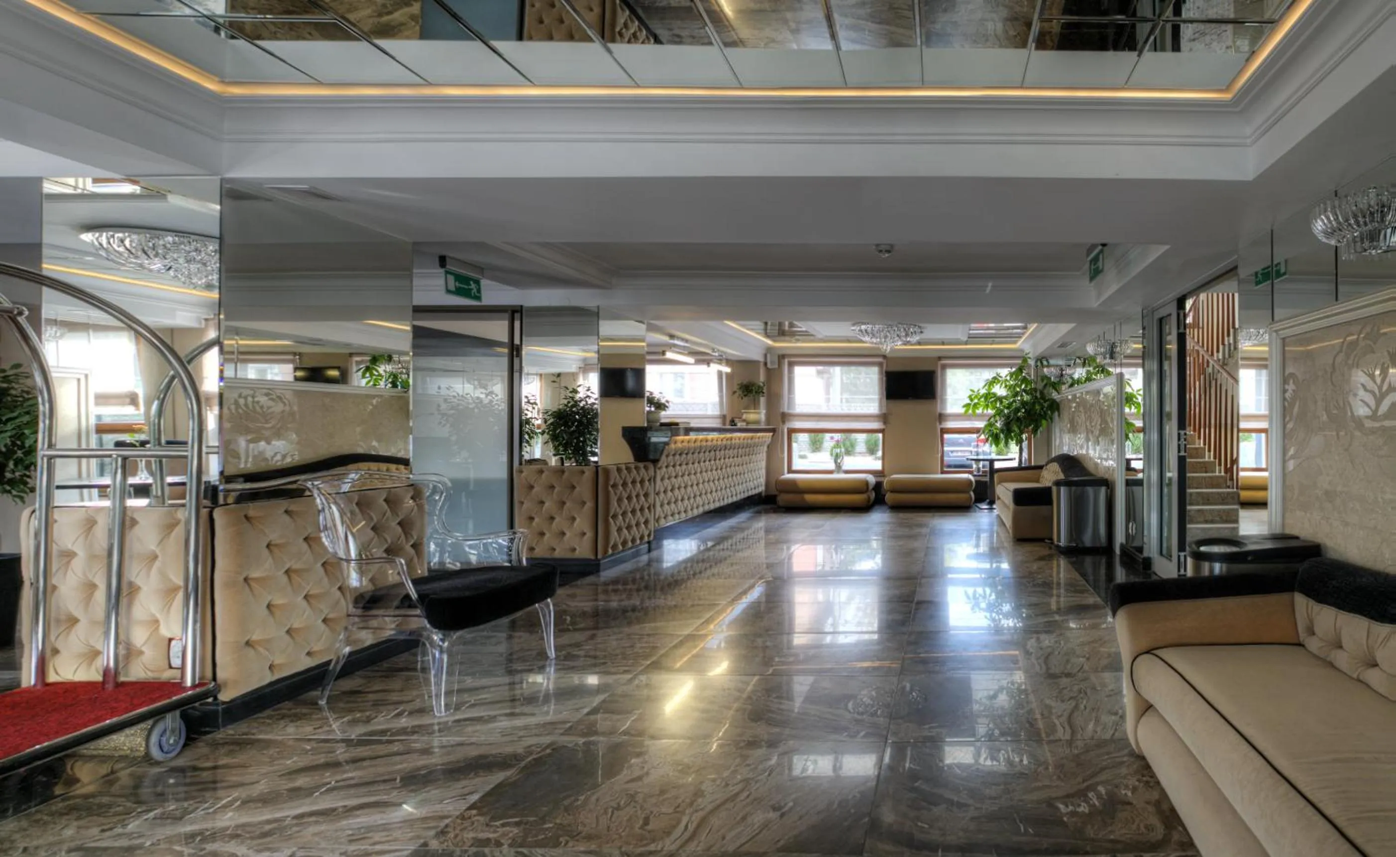 Lobby or reception in M Hotel Sosnowiec