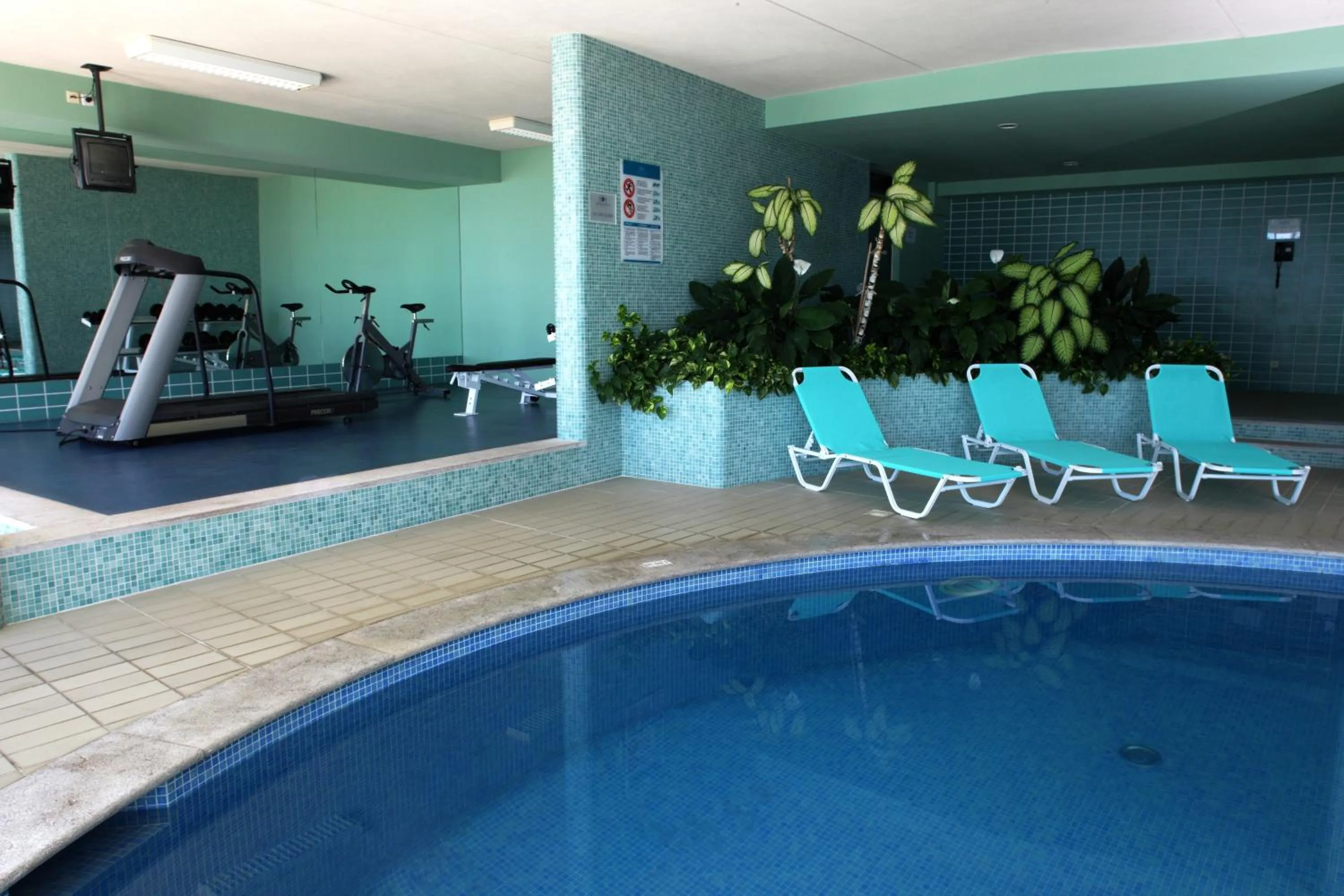 Swimming pool in Madeira Regency Cliff - Adults Only