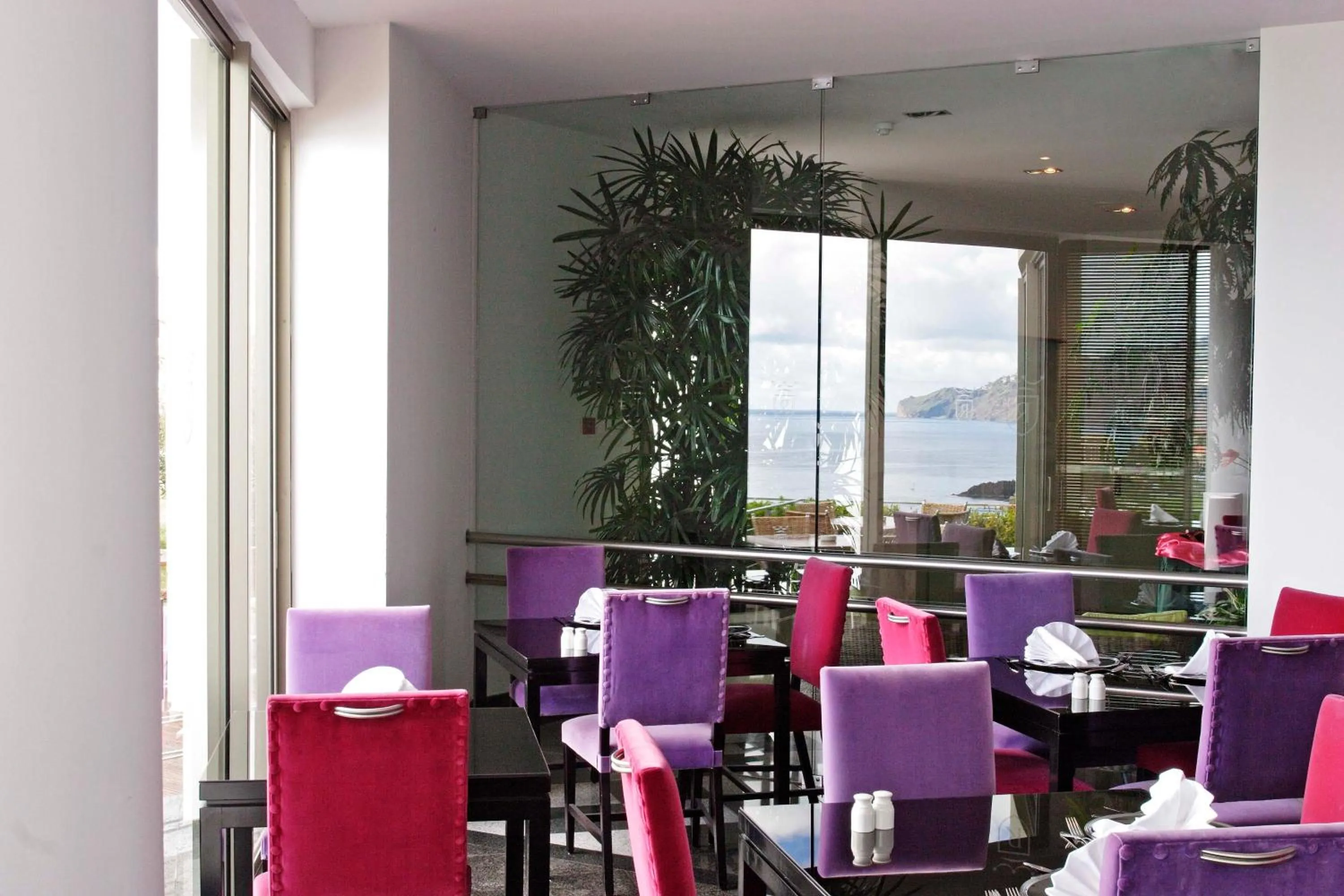 Restaurant/places to eat in Madeira Regency Cliff - Adults Only