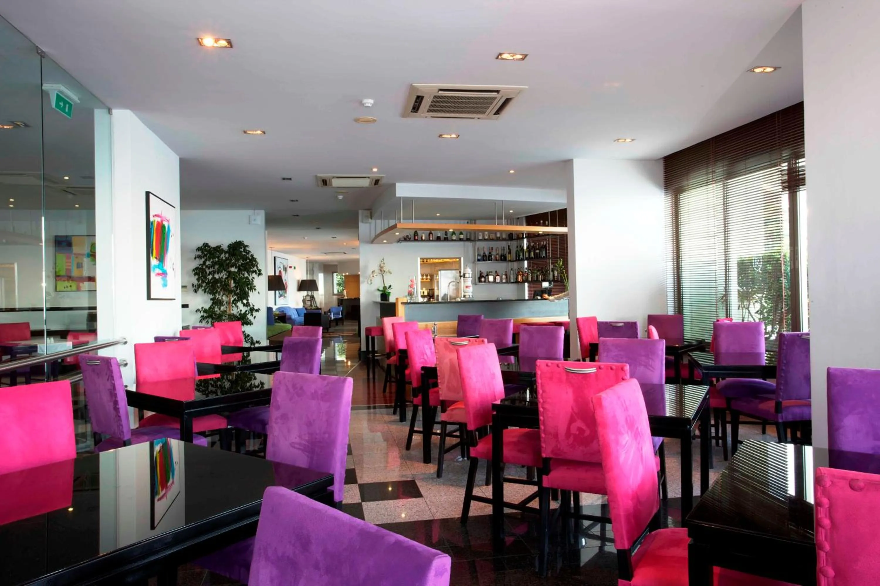 Restaurant/places to eat in Madeira Regency Cliff - Adults Only