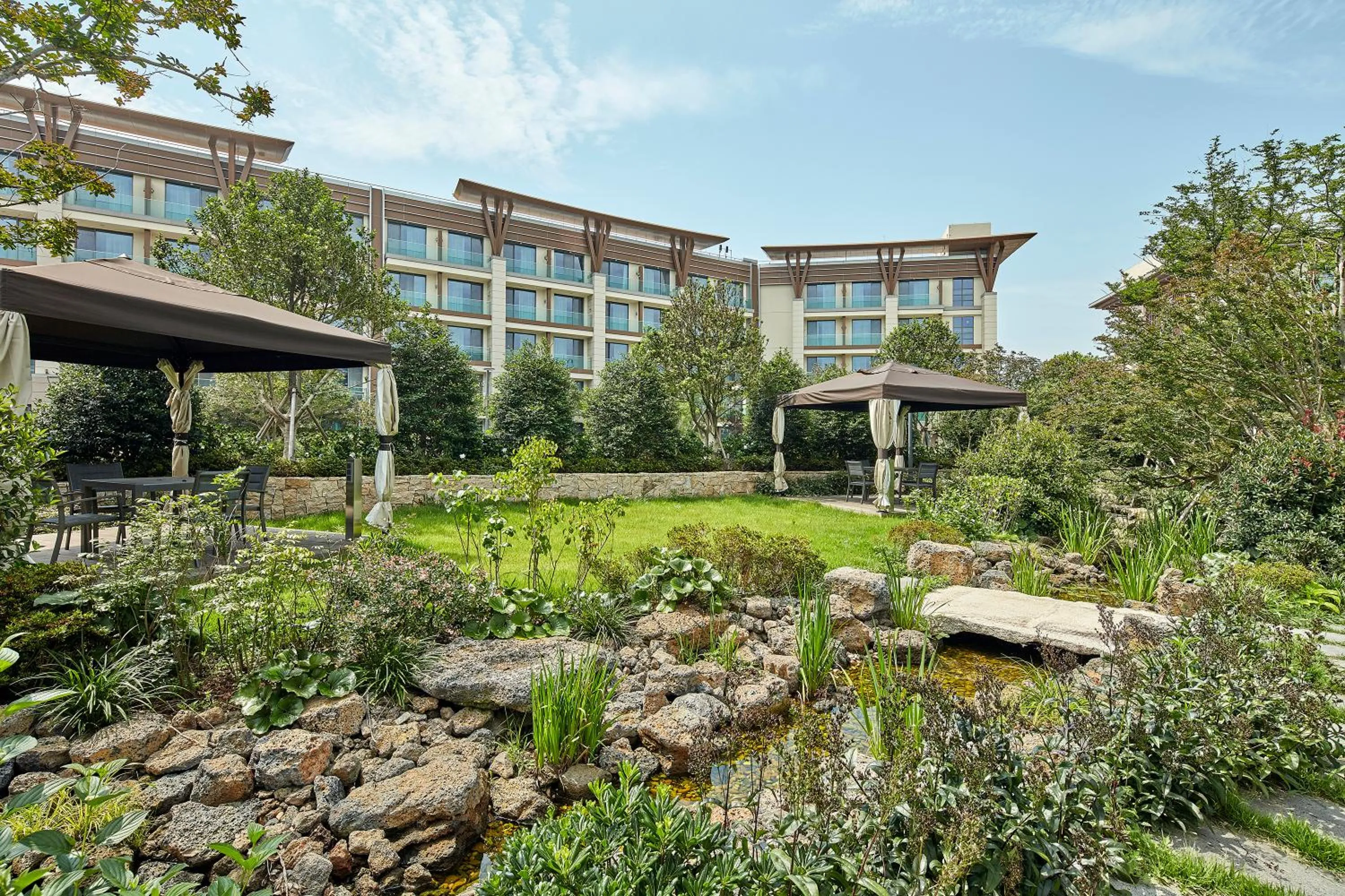 Garden in Shinhwa Jeju Shinhwa World Hotels