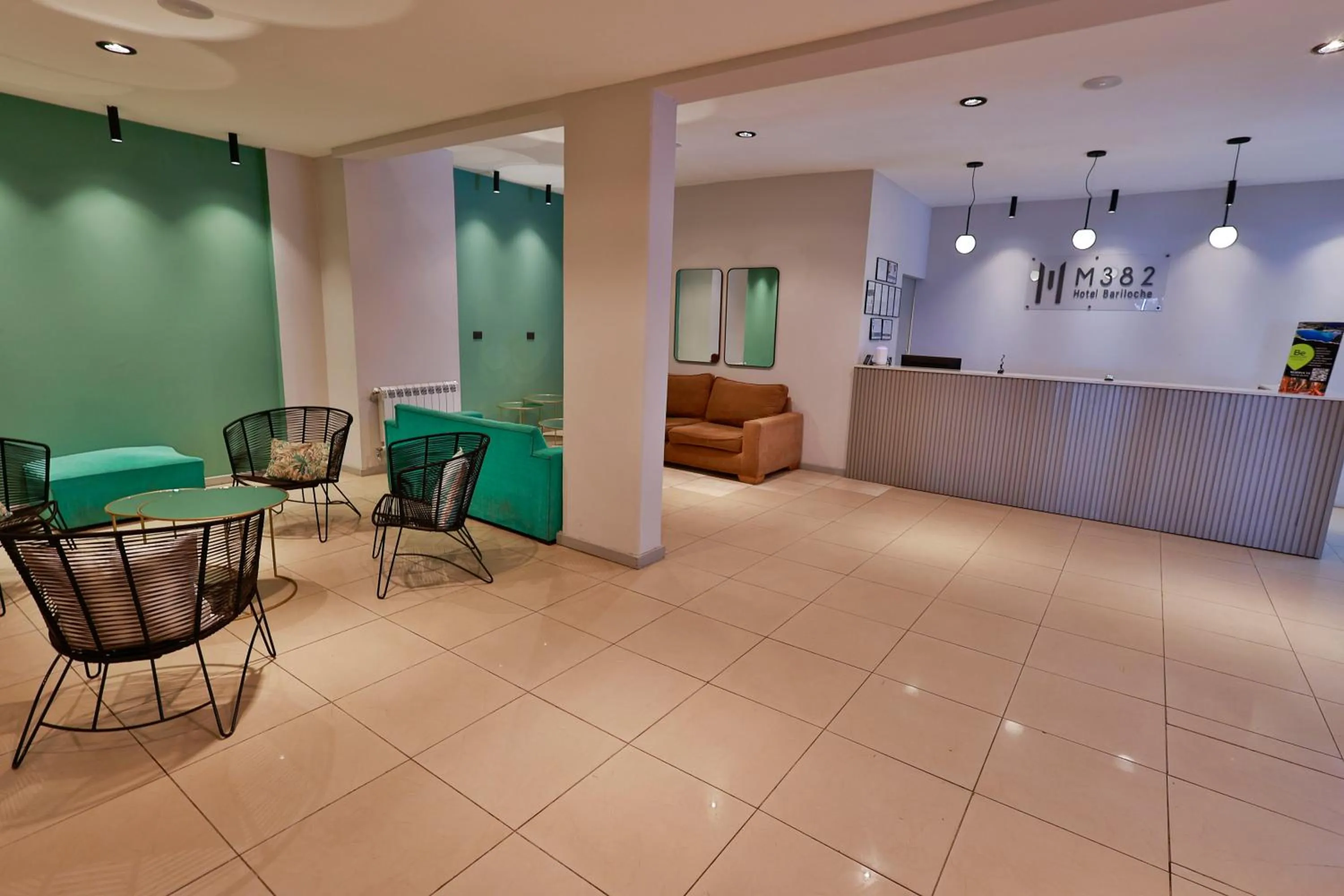 Lobby or reception in M382 Hotel Bariloche