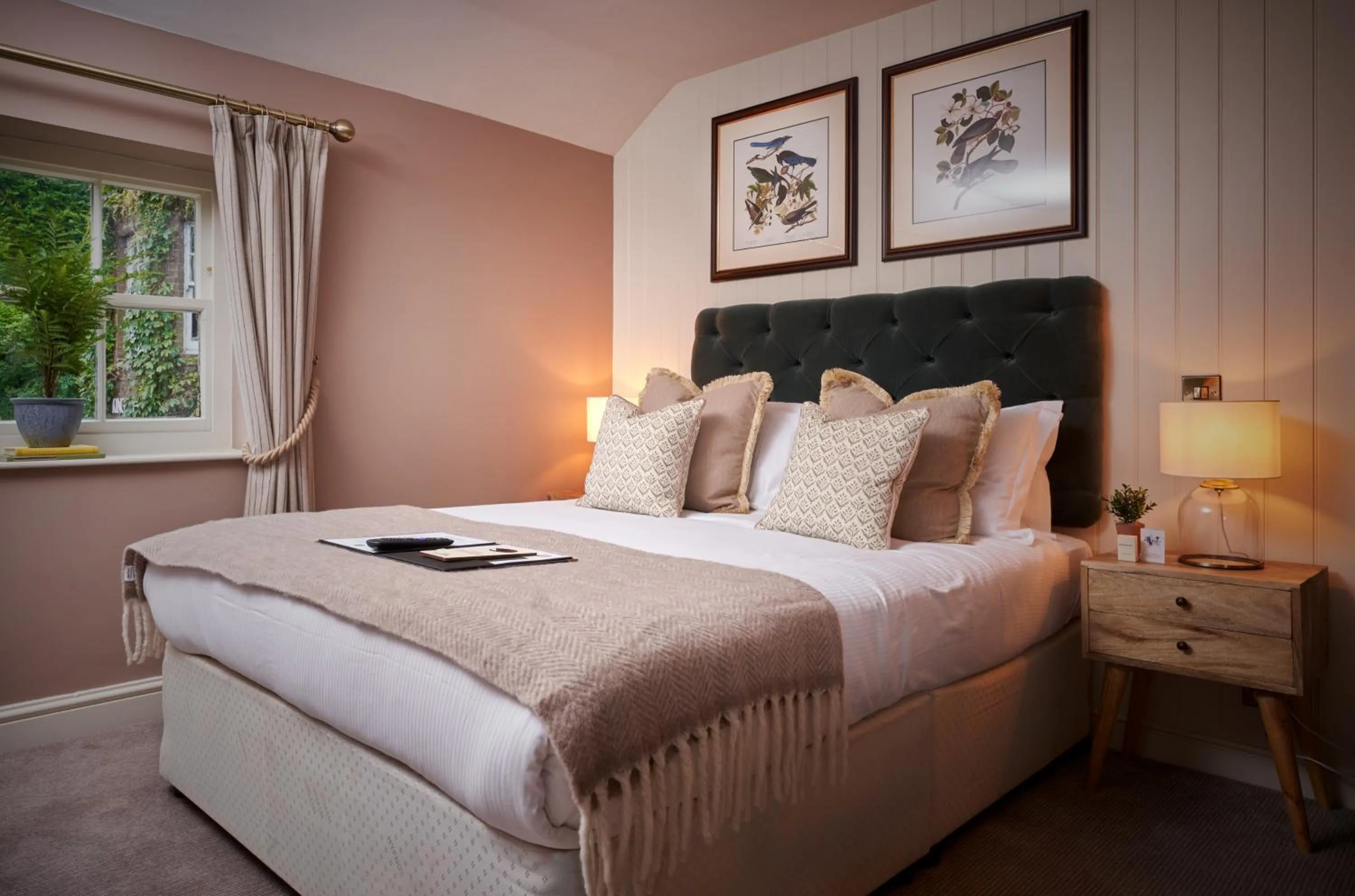 Bed in King John Inn