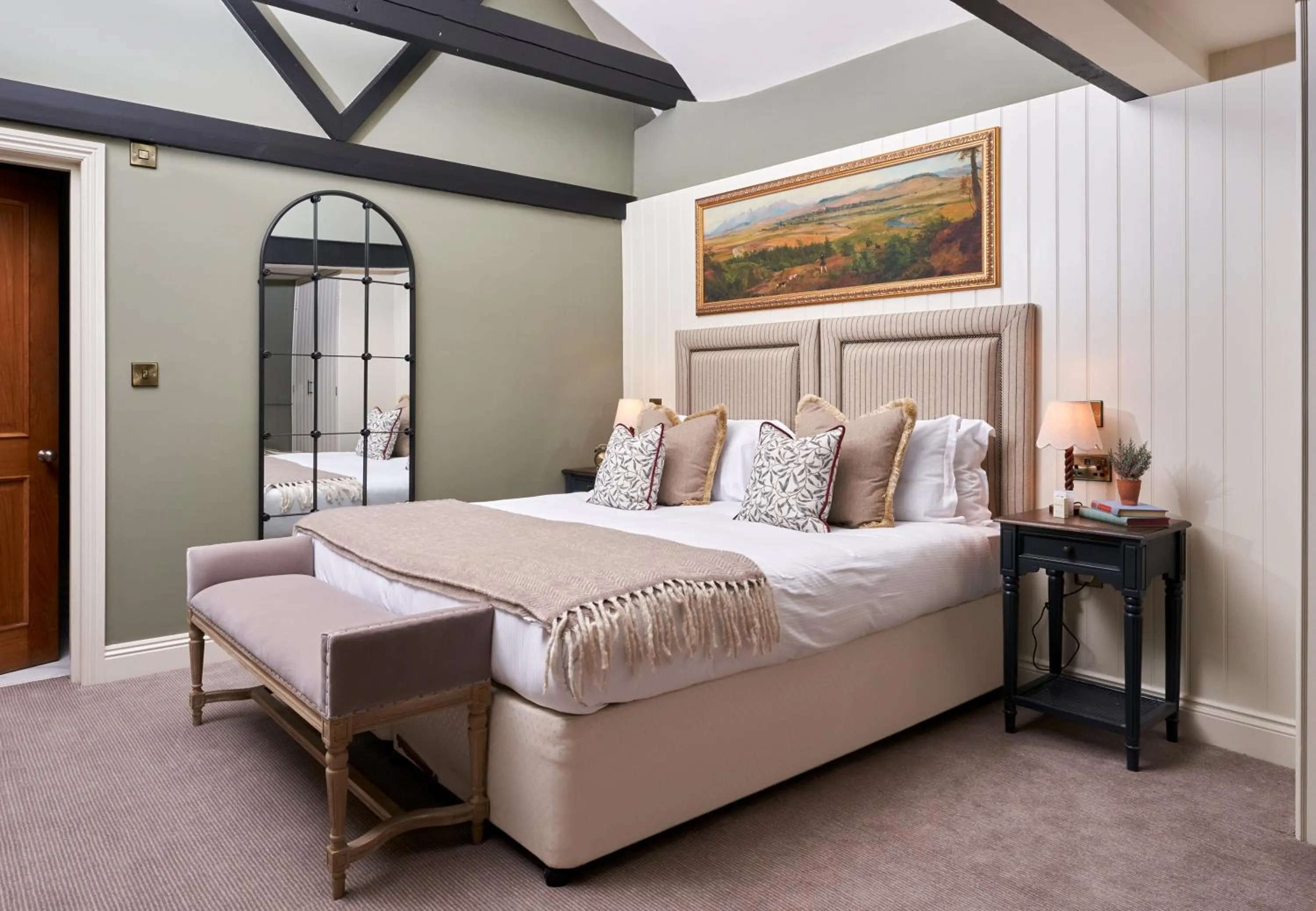 Bed in King John Inn