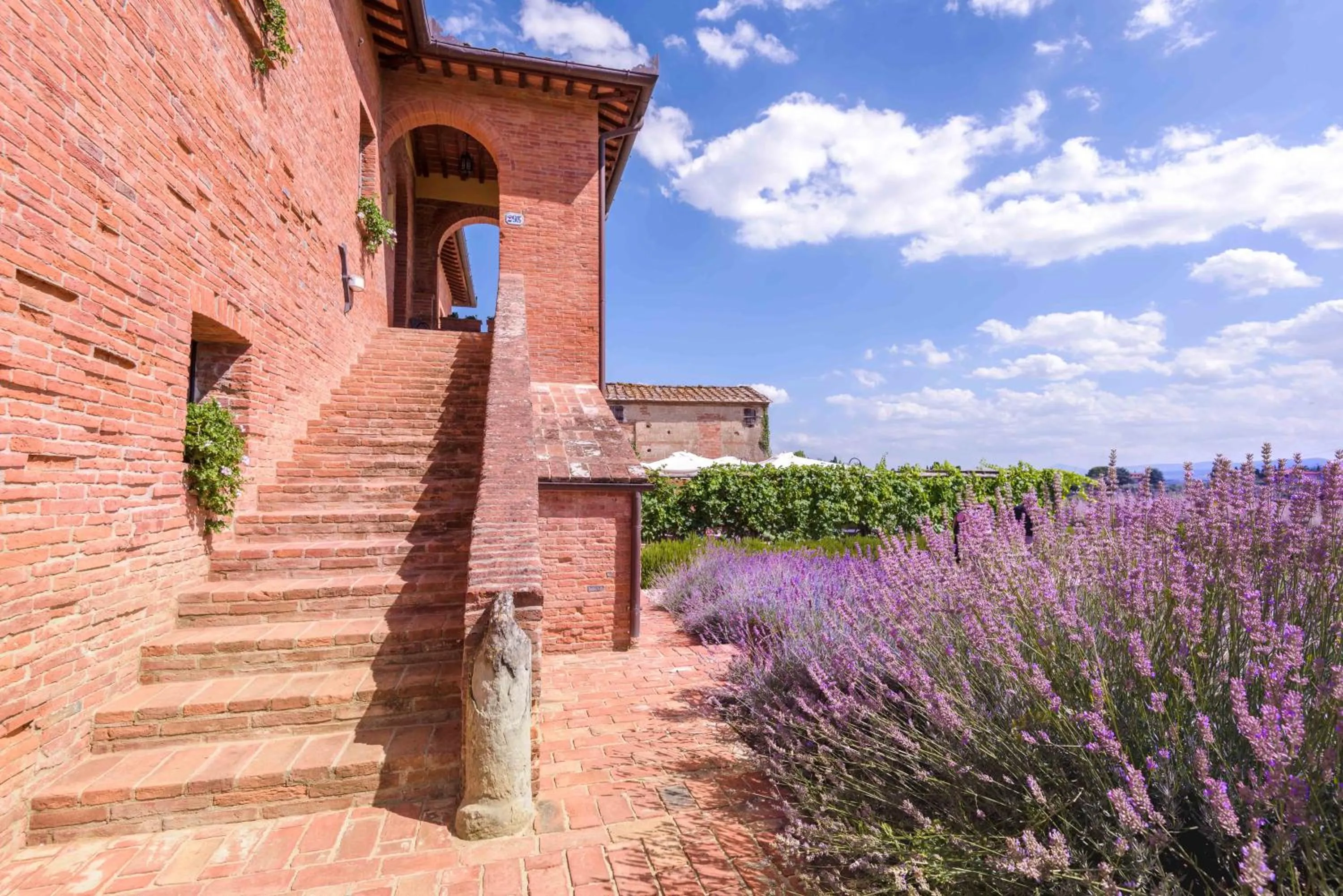 Property building in Relais la Leopoldina