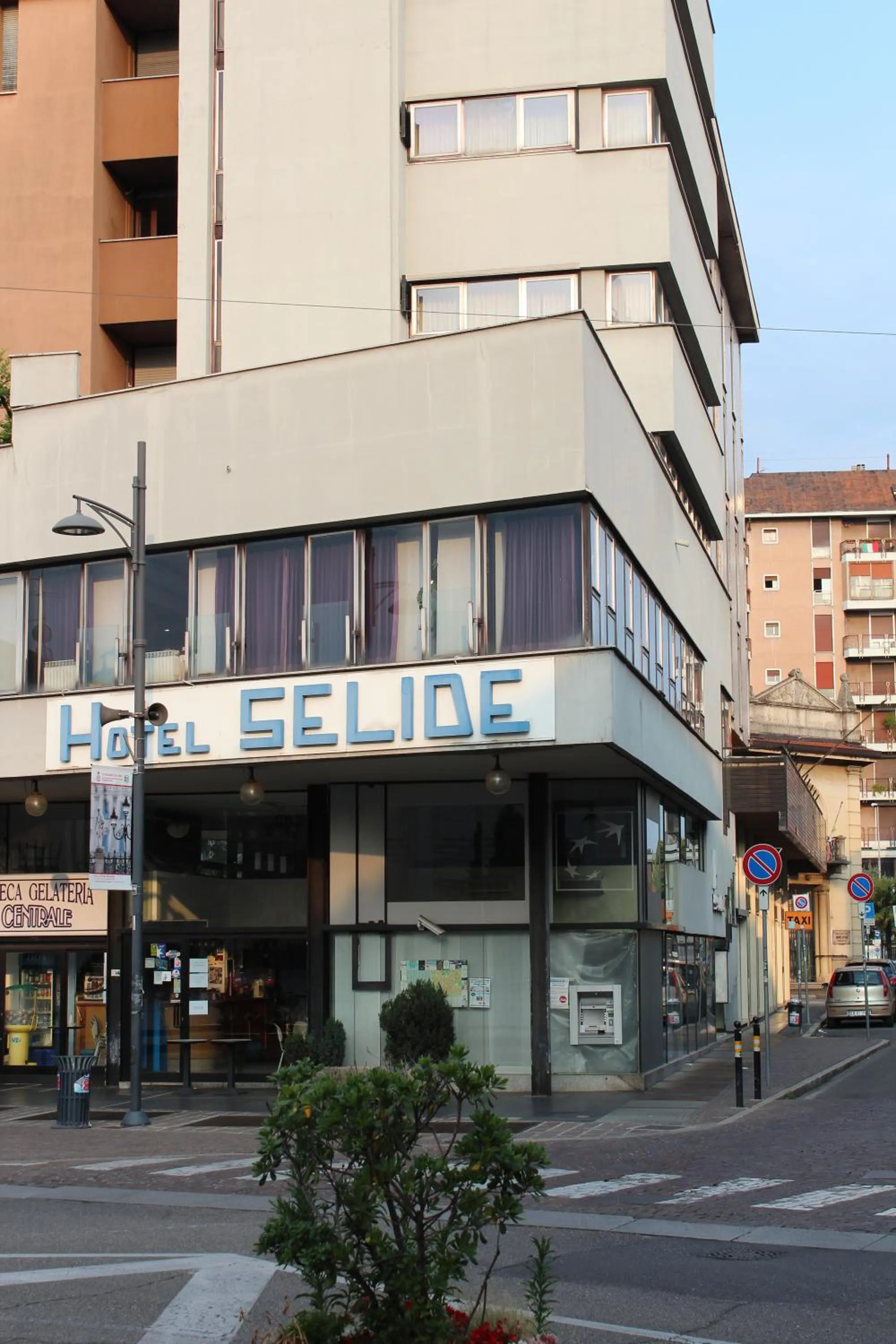 Property building in Hotel Selide