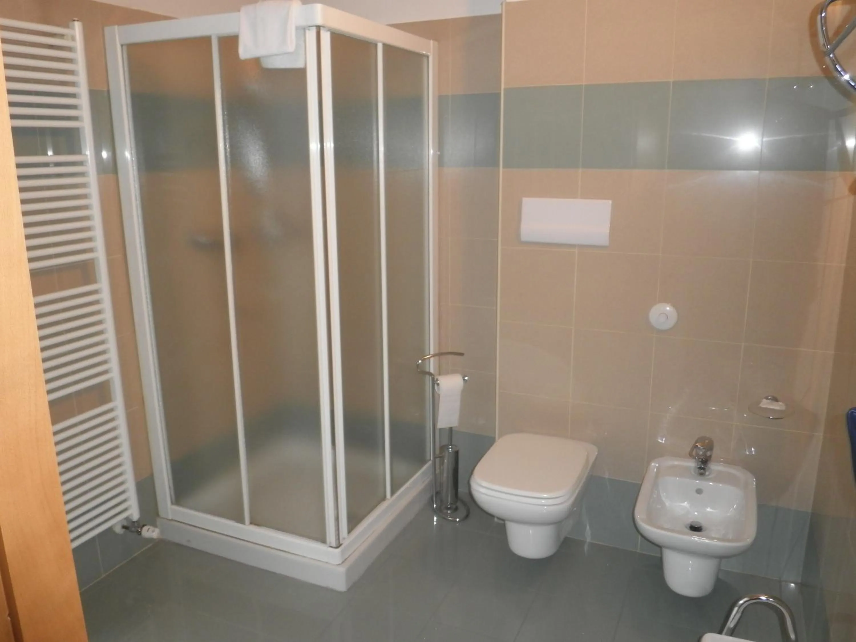 Bathroom in Hotel Selide