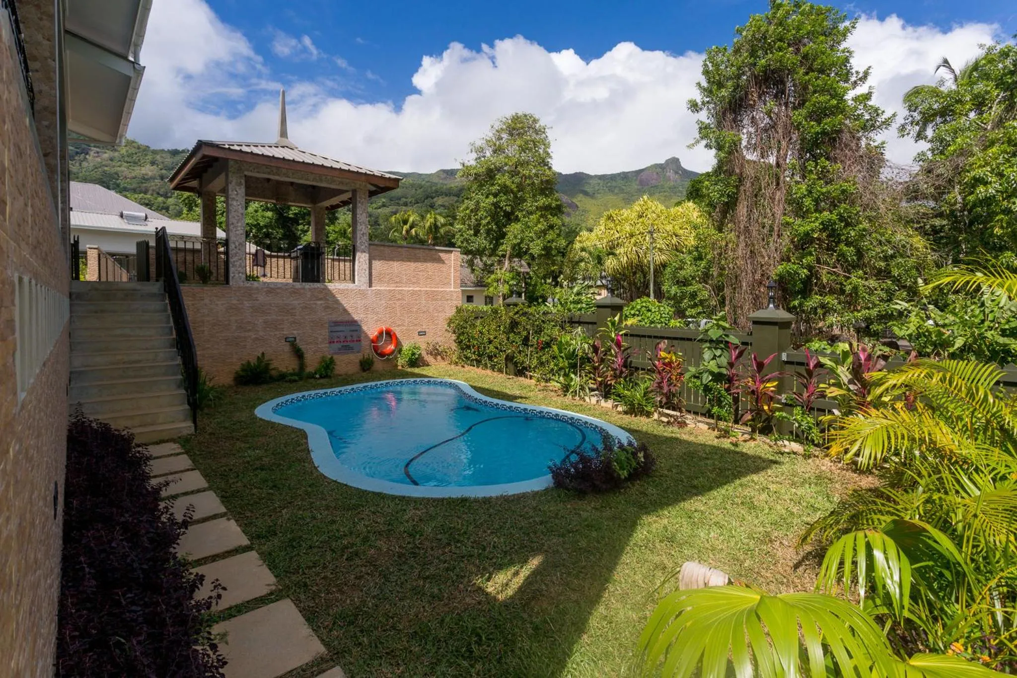Garden in Beau Vallon Villa Chalets