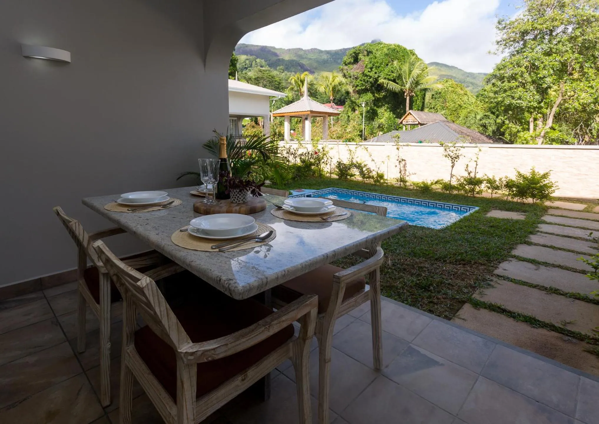 Beau Vallon Villa Chalets
