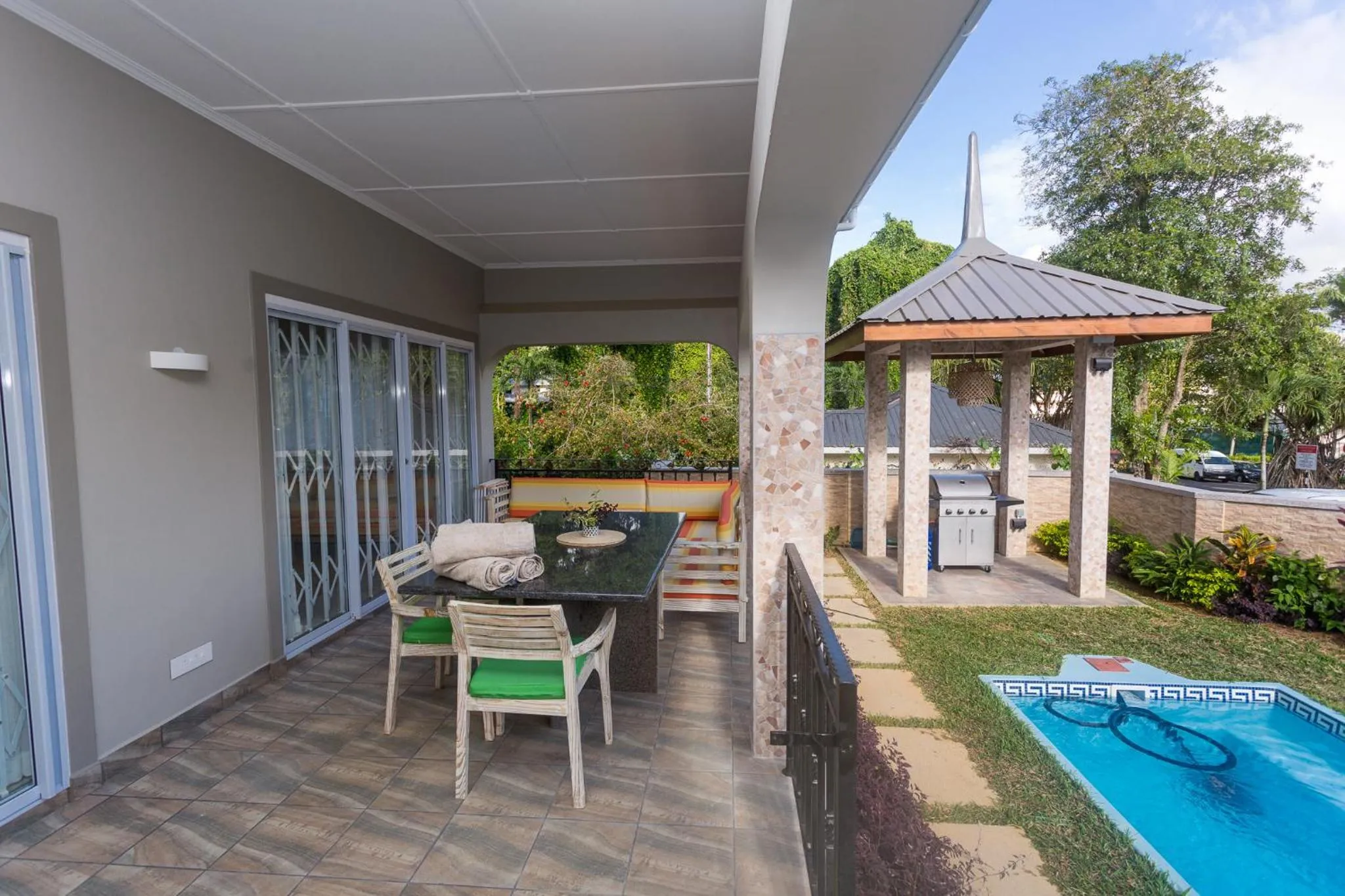 Beau Vallon Villa Chalets