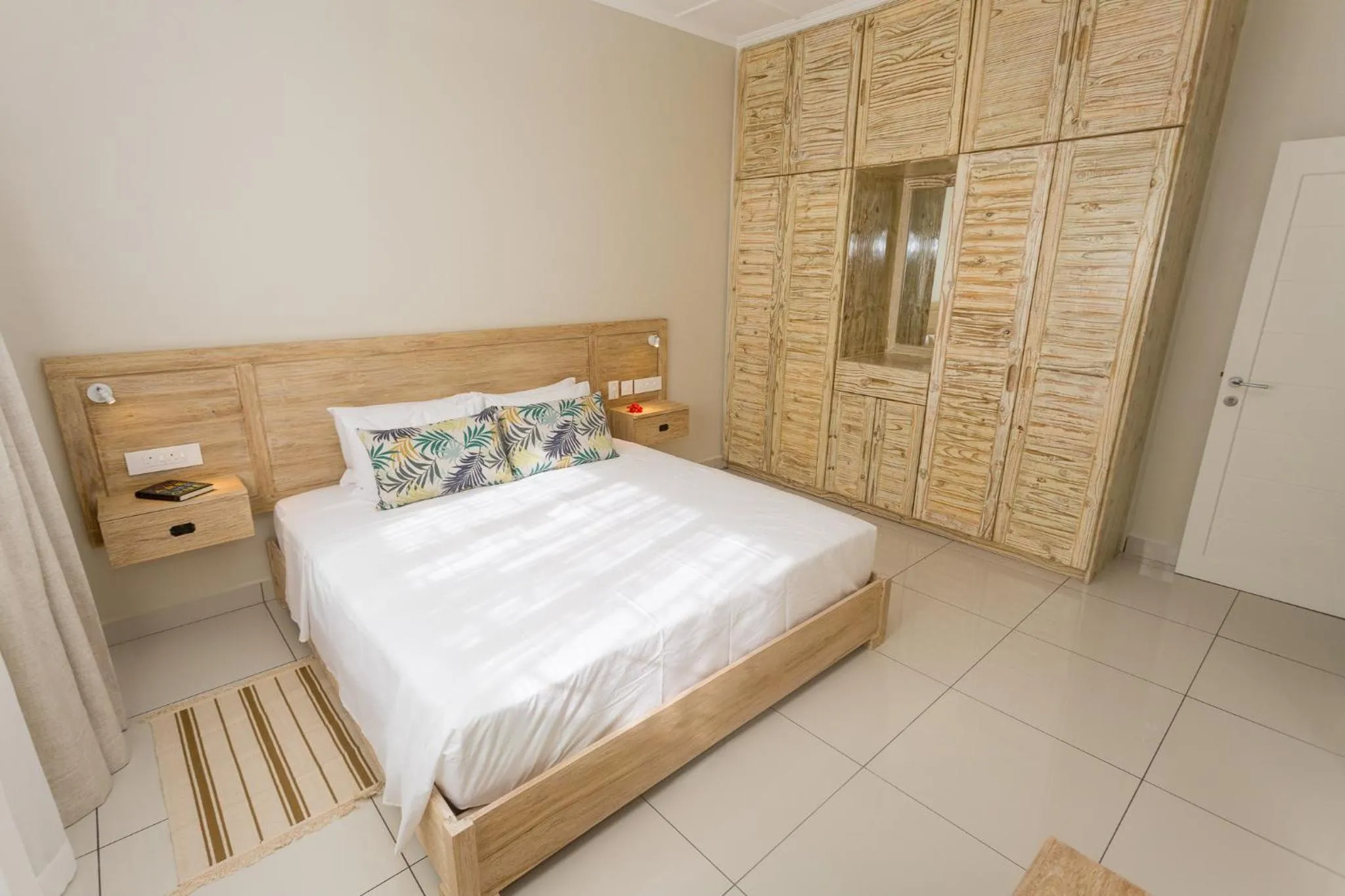 Bed in Beau Vallon Villa Chalets