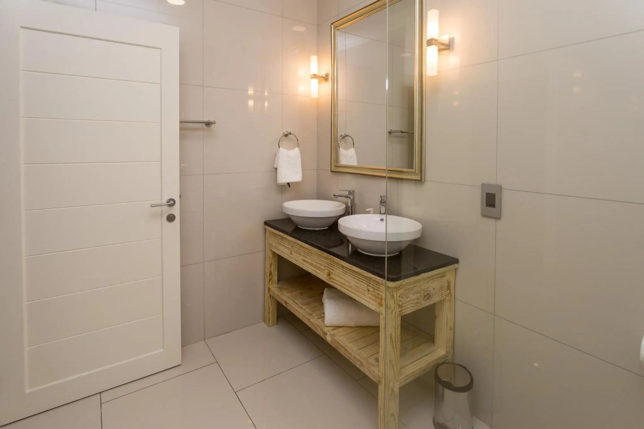 Beau Vallon Villa Chalets