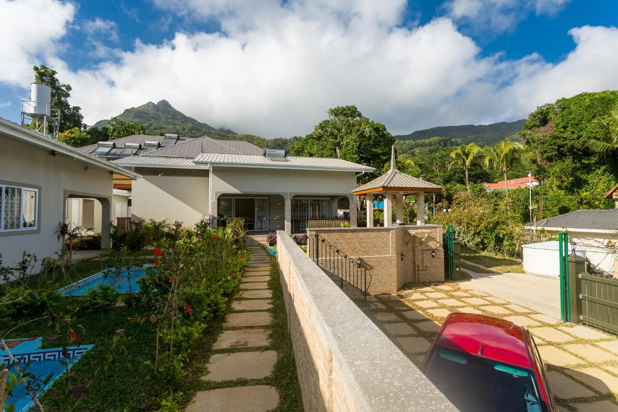 Beau Vallon Villa Chalets